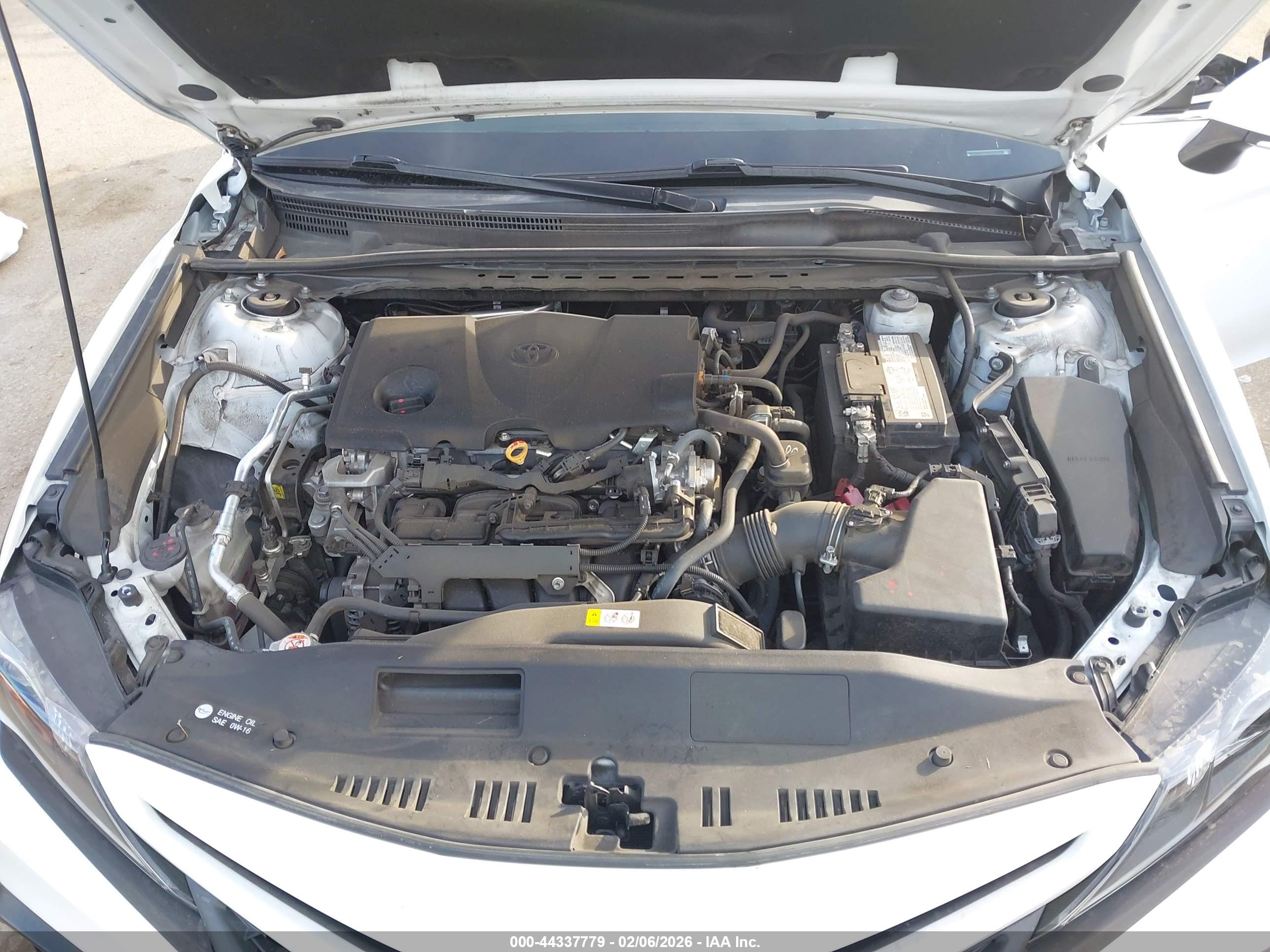 TOYOTA CAMRY image 10