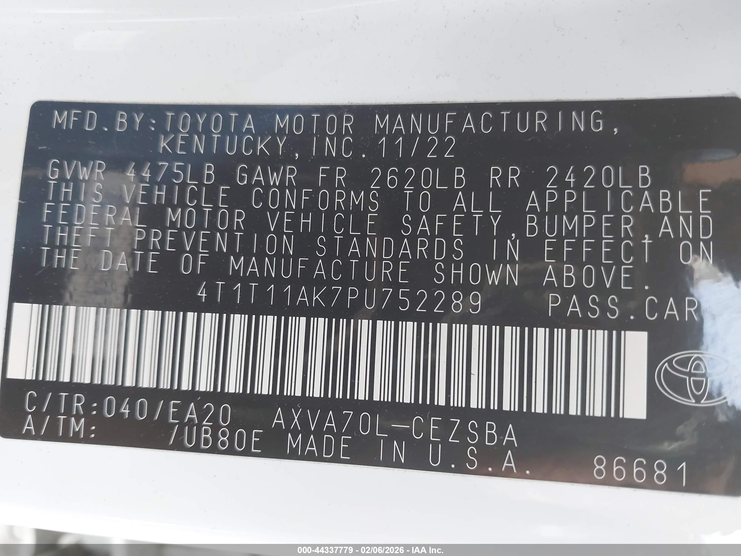 TOYOTA CAMRY image 9