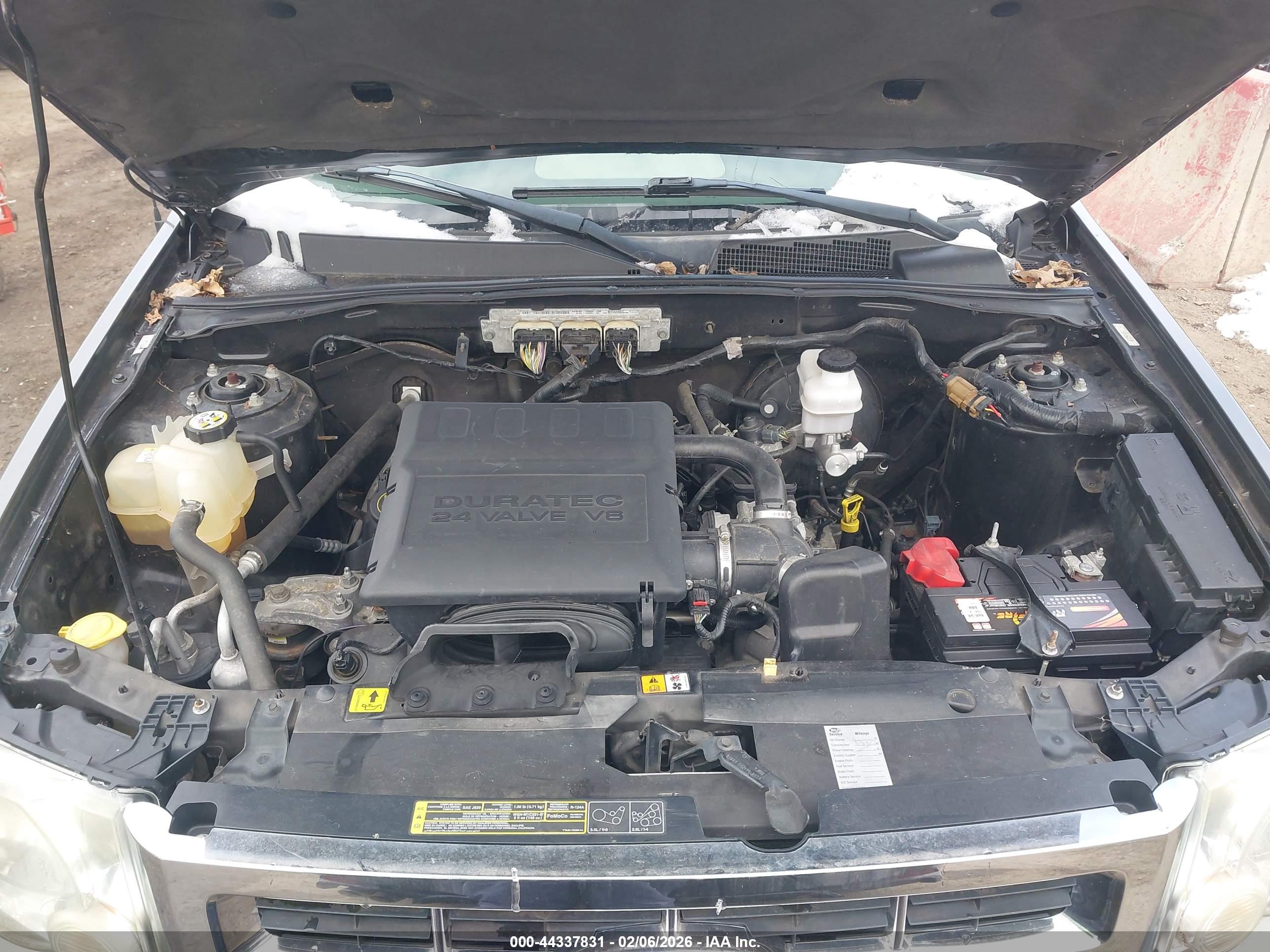 FORD ESCAPE image 10