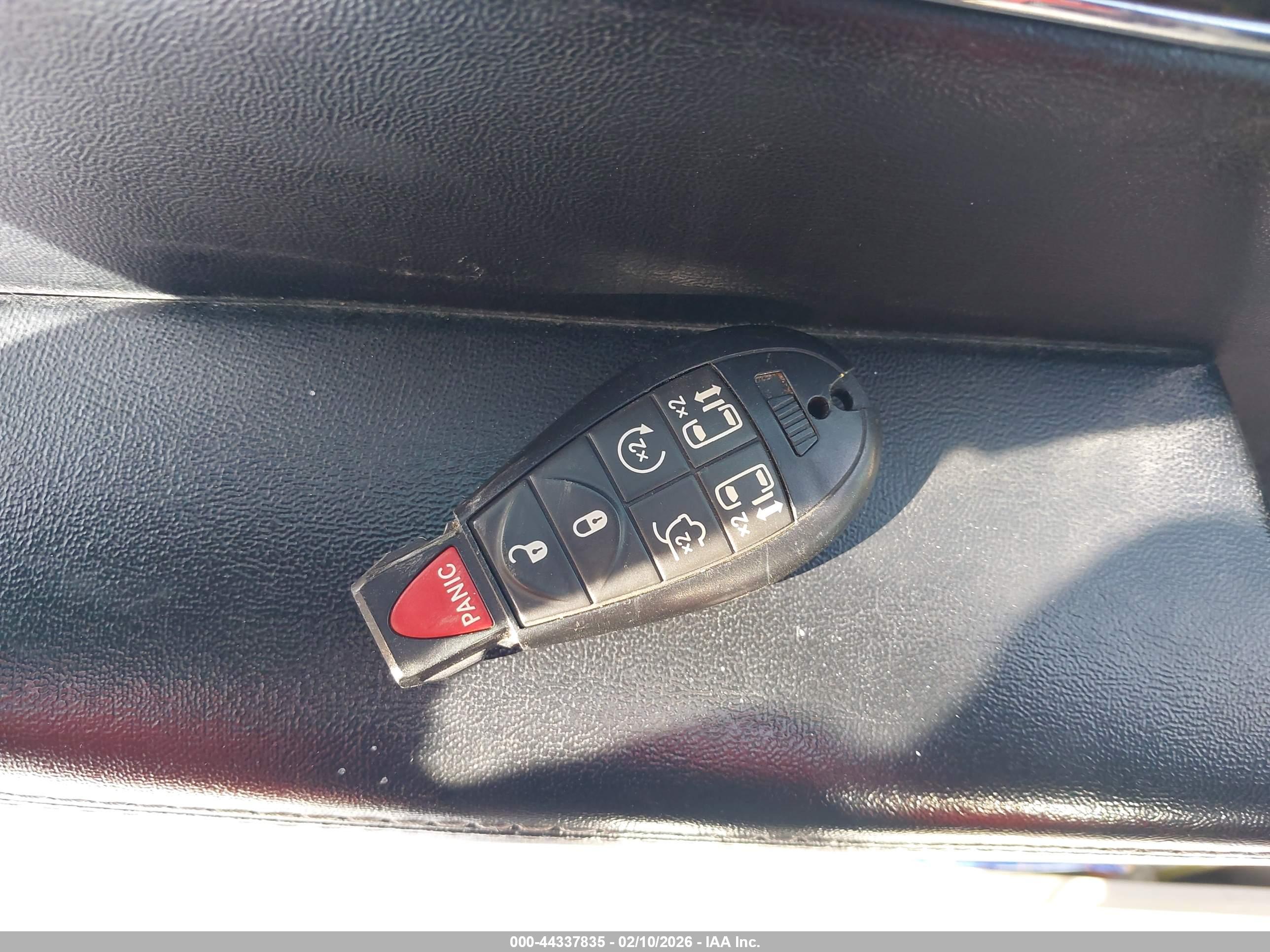 CHRYSLER TOWN image 11