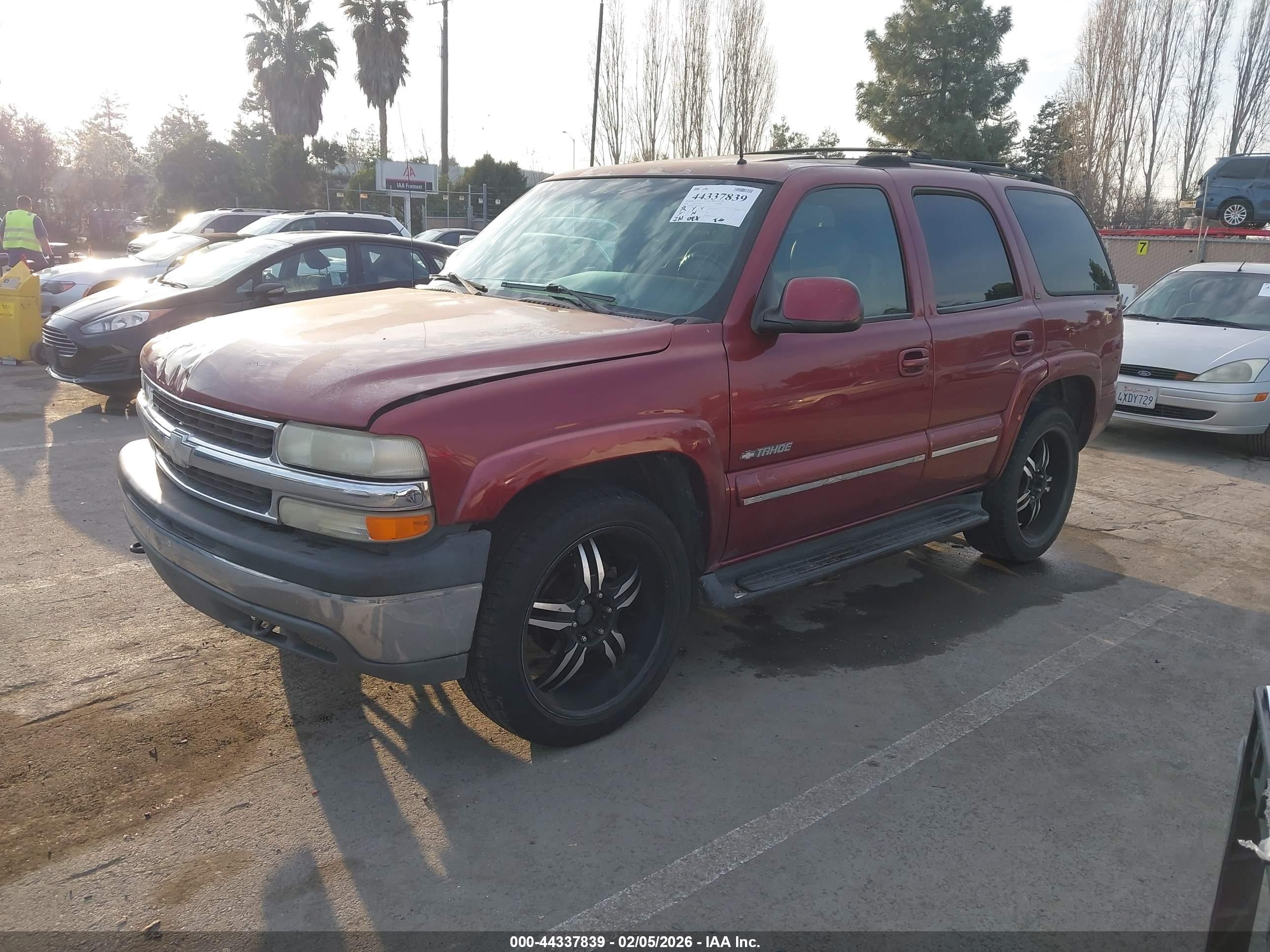 CHEVROLET TAHOE image 2