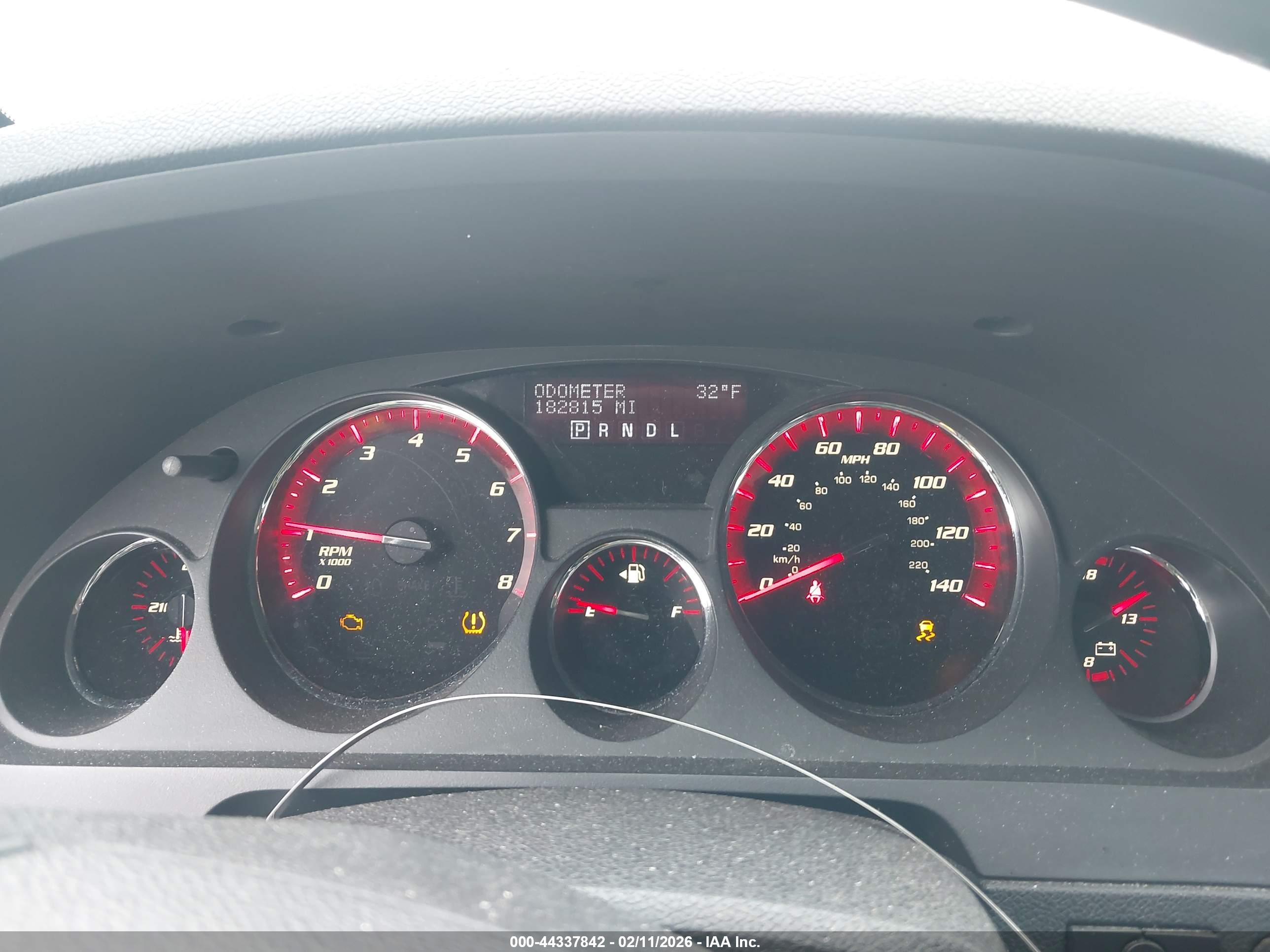 GMC ACADIA image 7