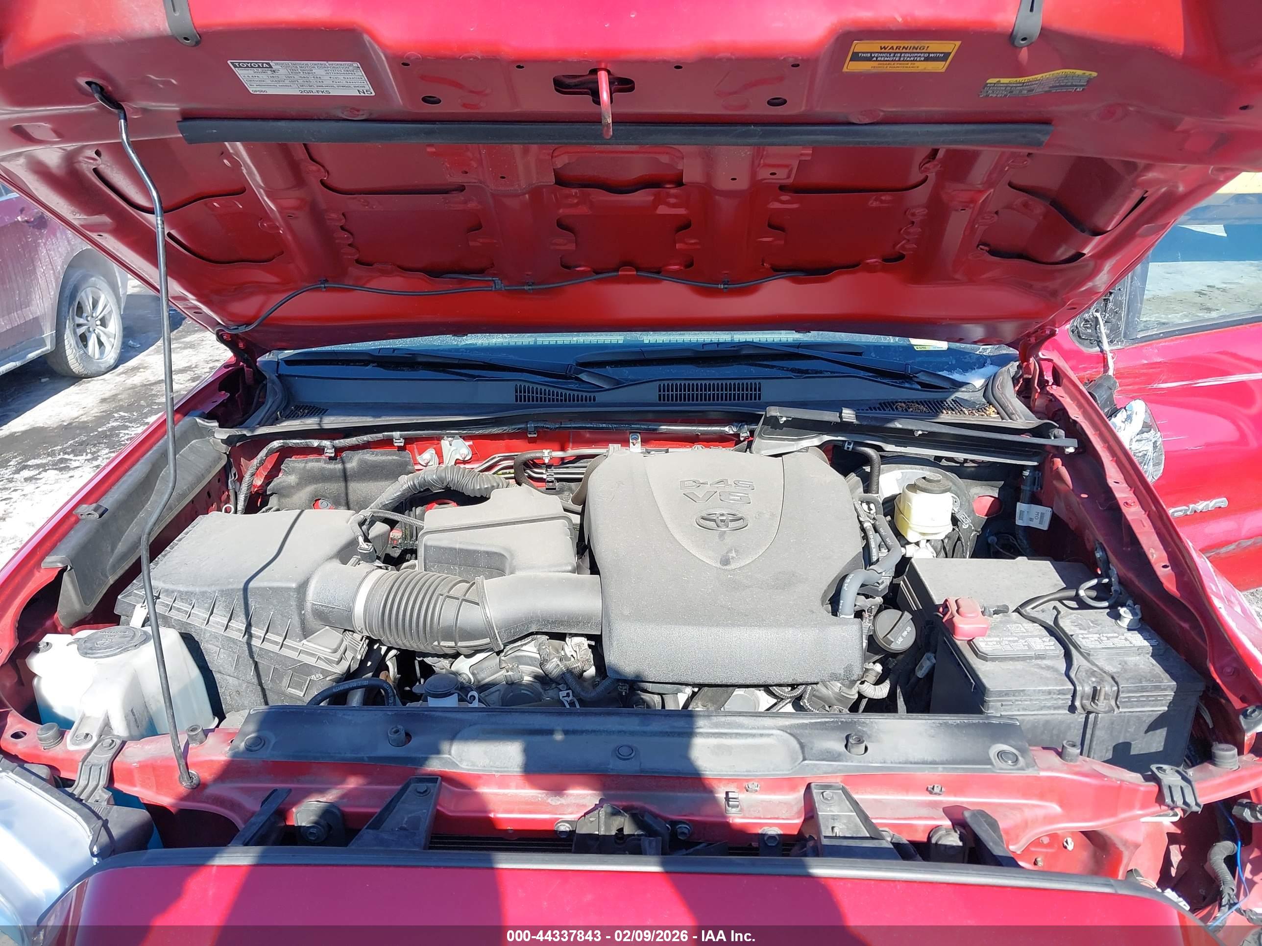 TOYOTA TACOMA image 10