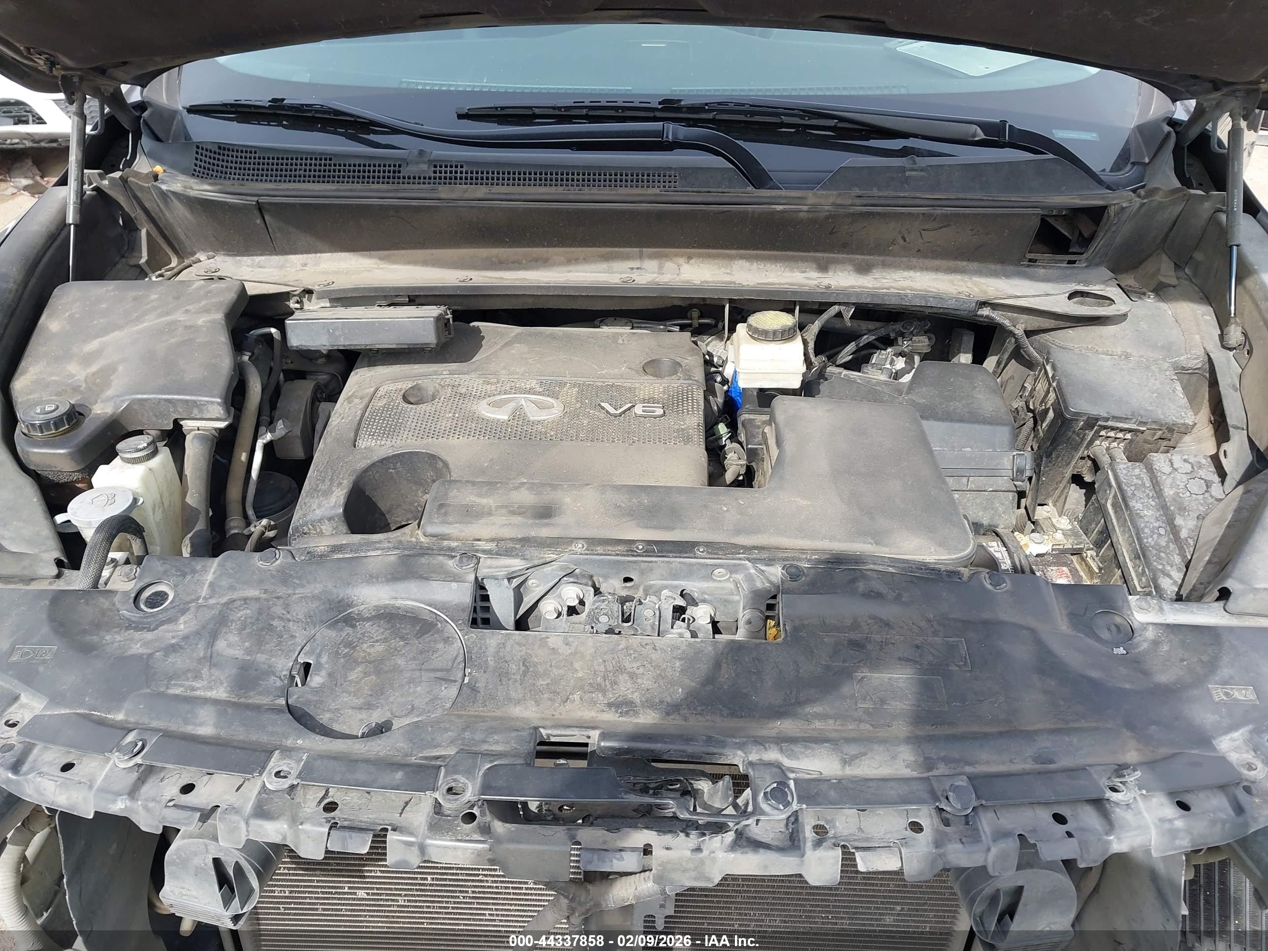 INFINITI JX35 image 10