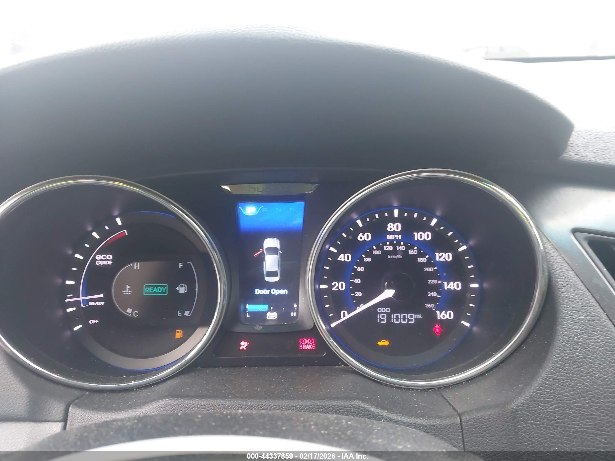 HYUNDAI SONATA image 7