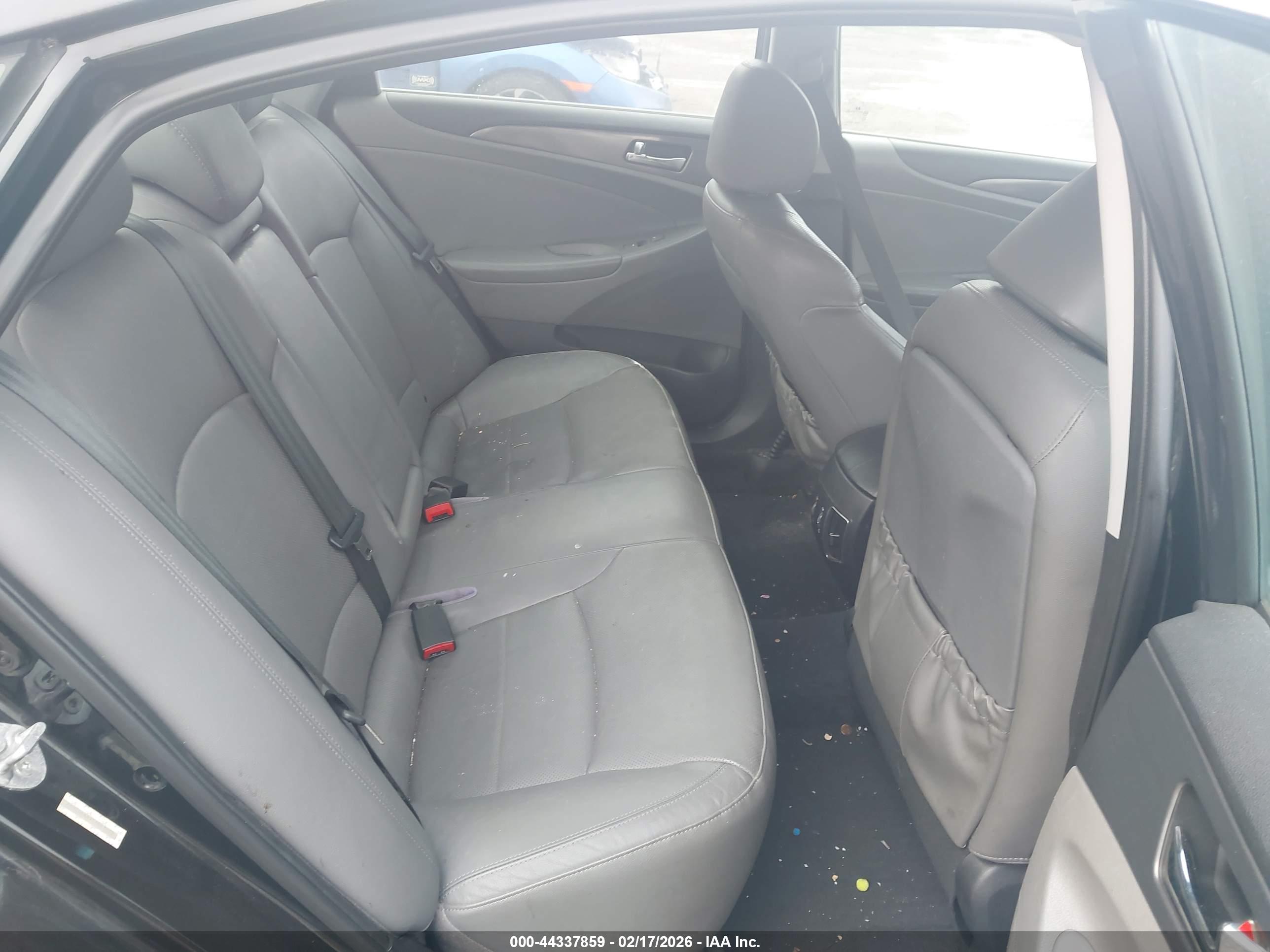 HYUNDAI SONATA image 8