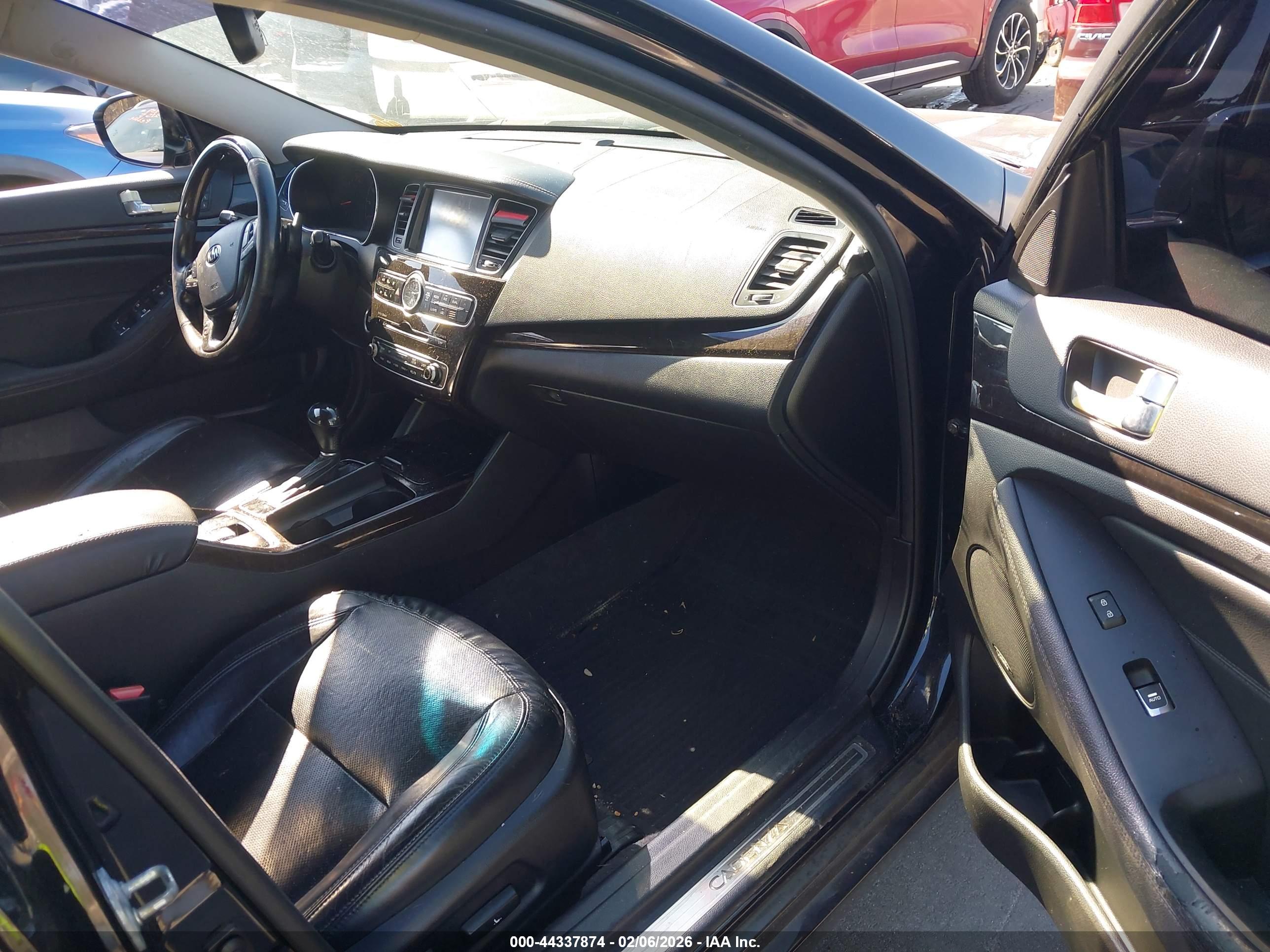 KIA CADENZA image 5