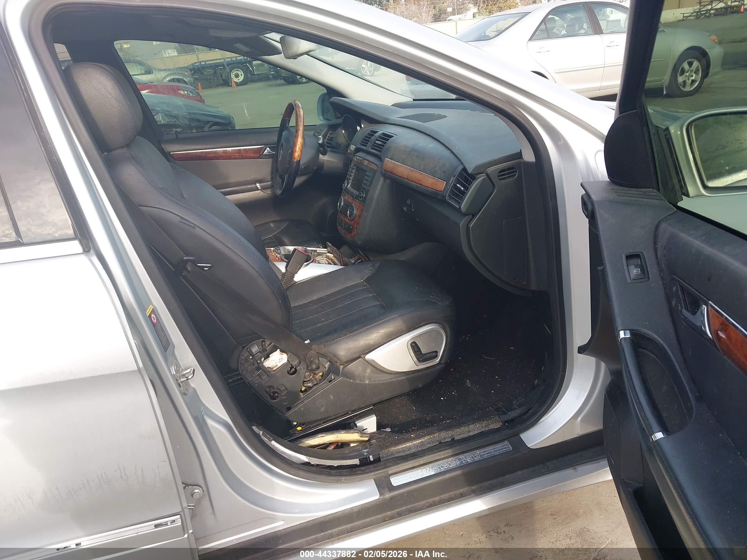 MERCEDES-BENZ R image 5