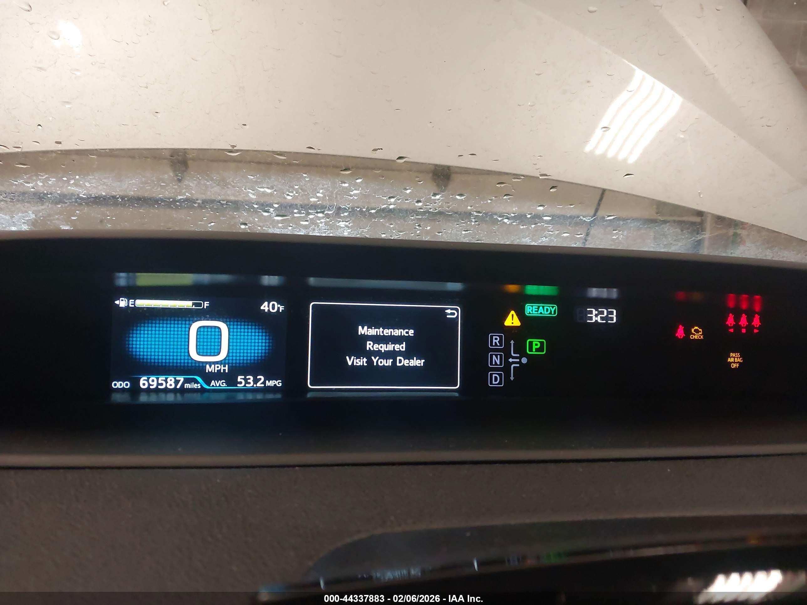 TOYOTA PRIUS image 7