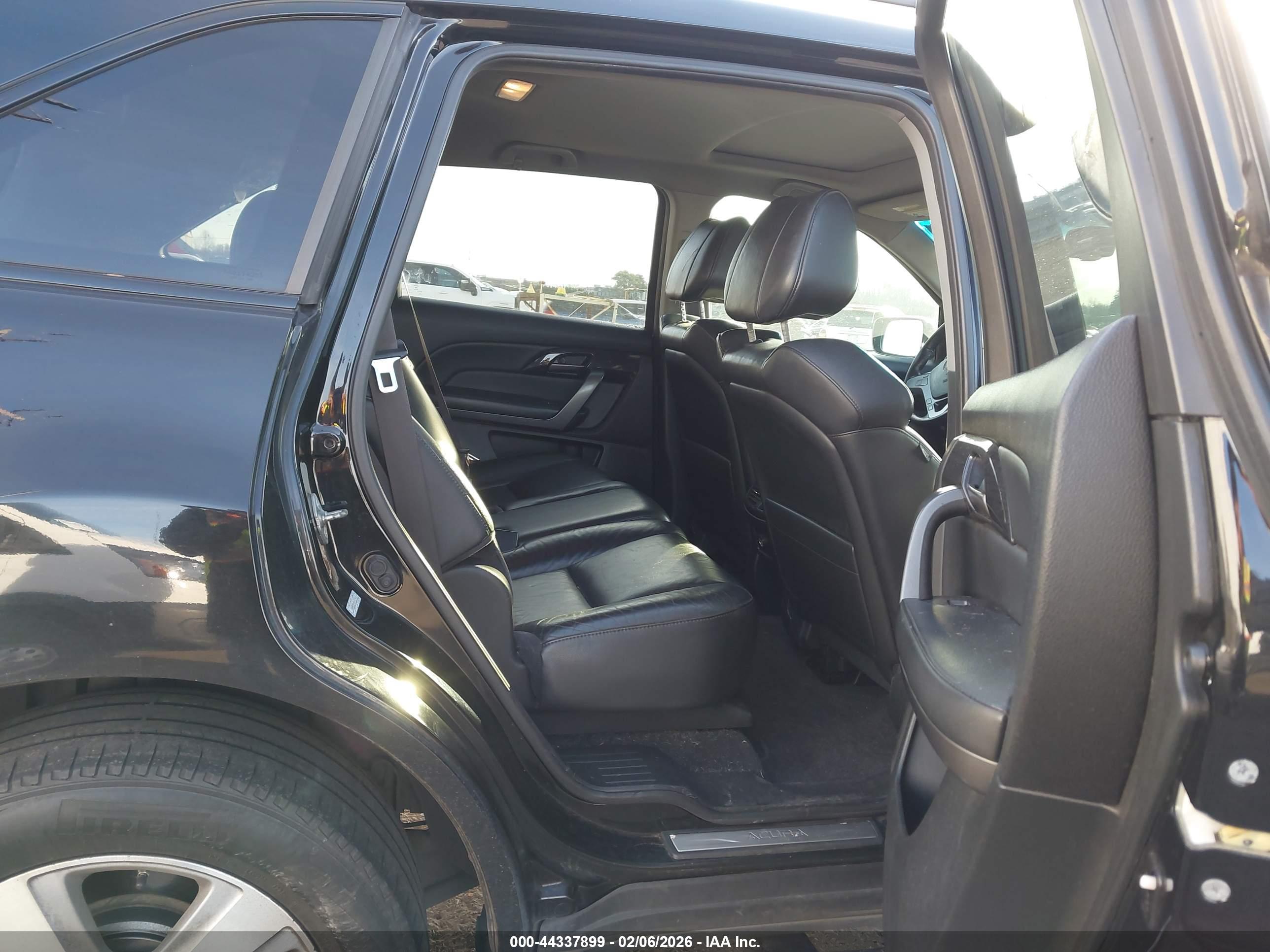 ACURA MDX image 8