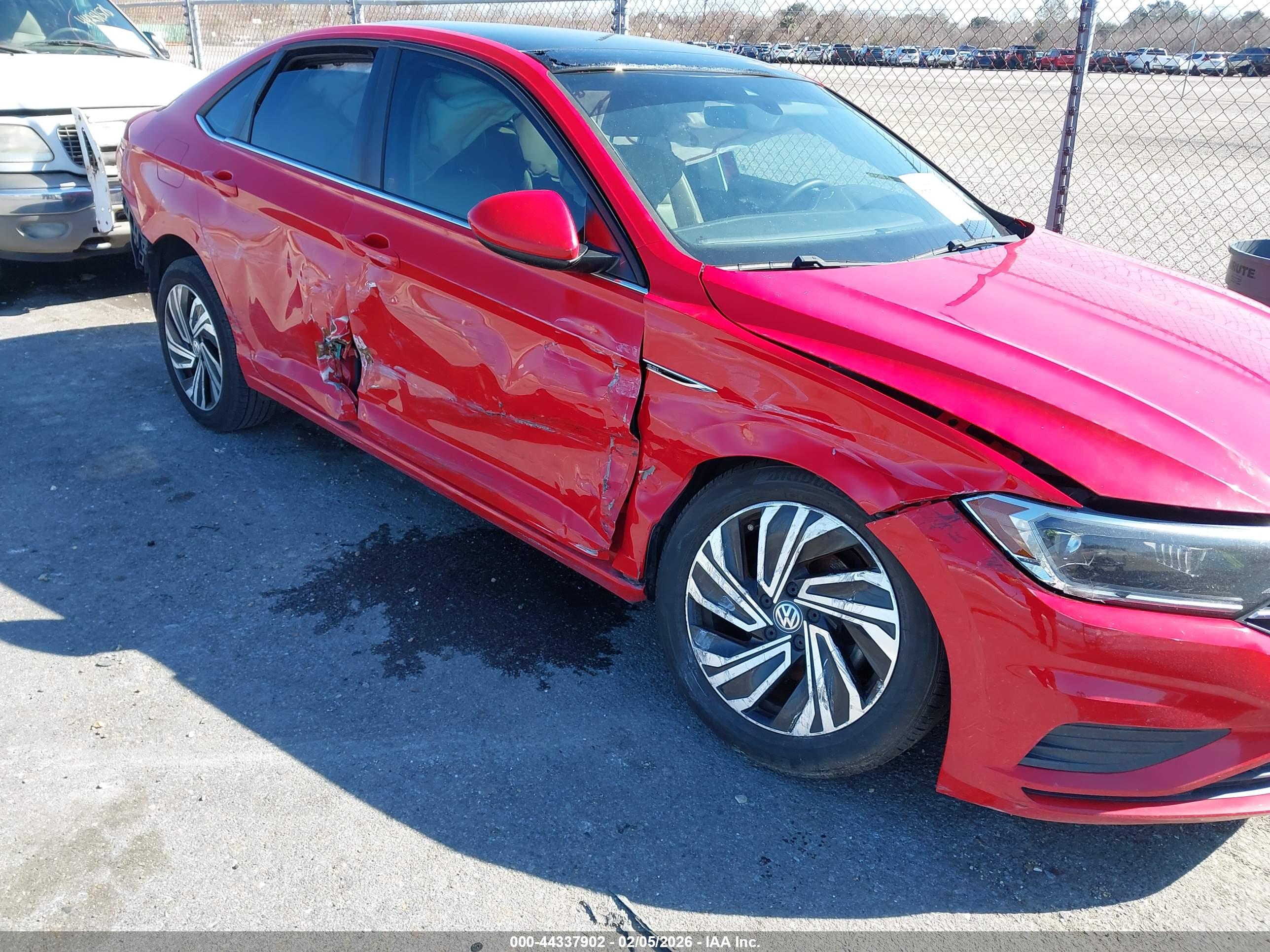 VOLKSWAGEN JETTA image 6