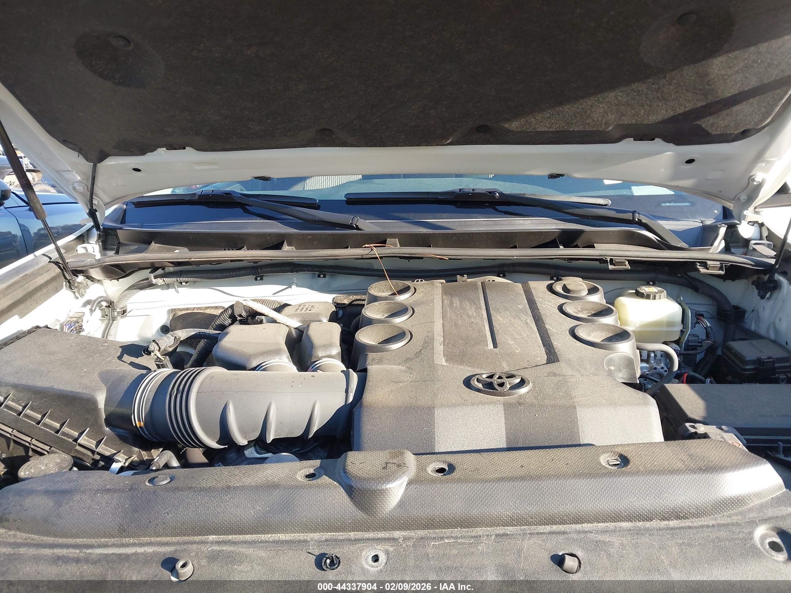 TOYOTA 4RUNNER image 10