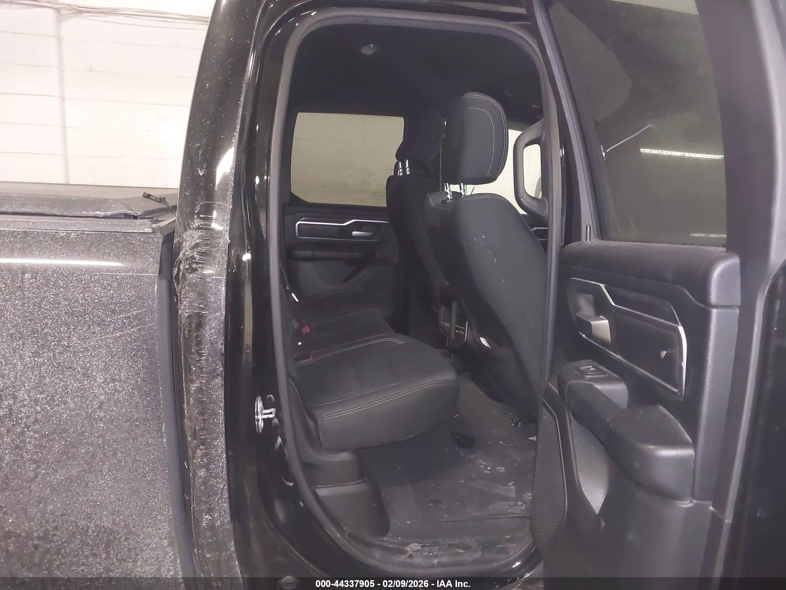 RAM 1500 image 8