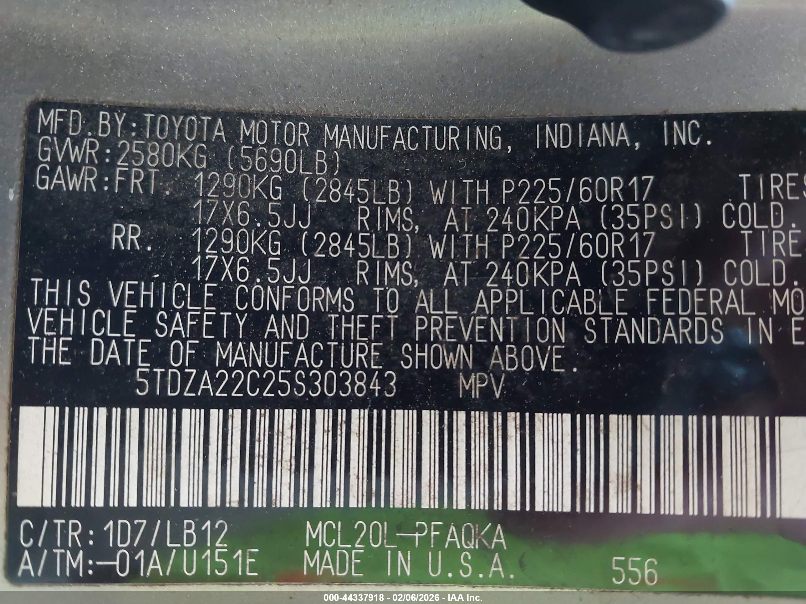 TOYOTA SIENNA image 9