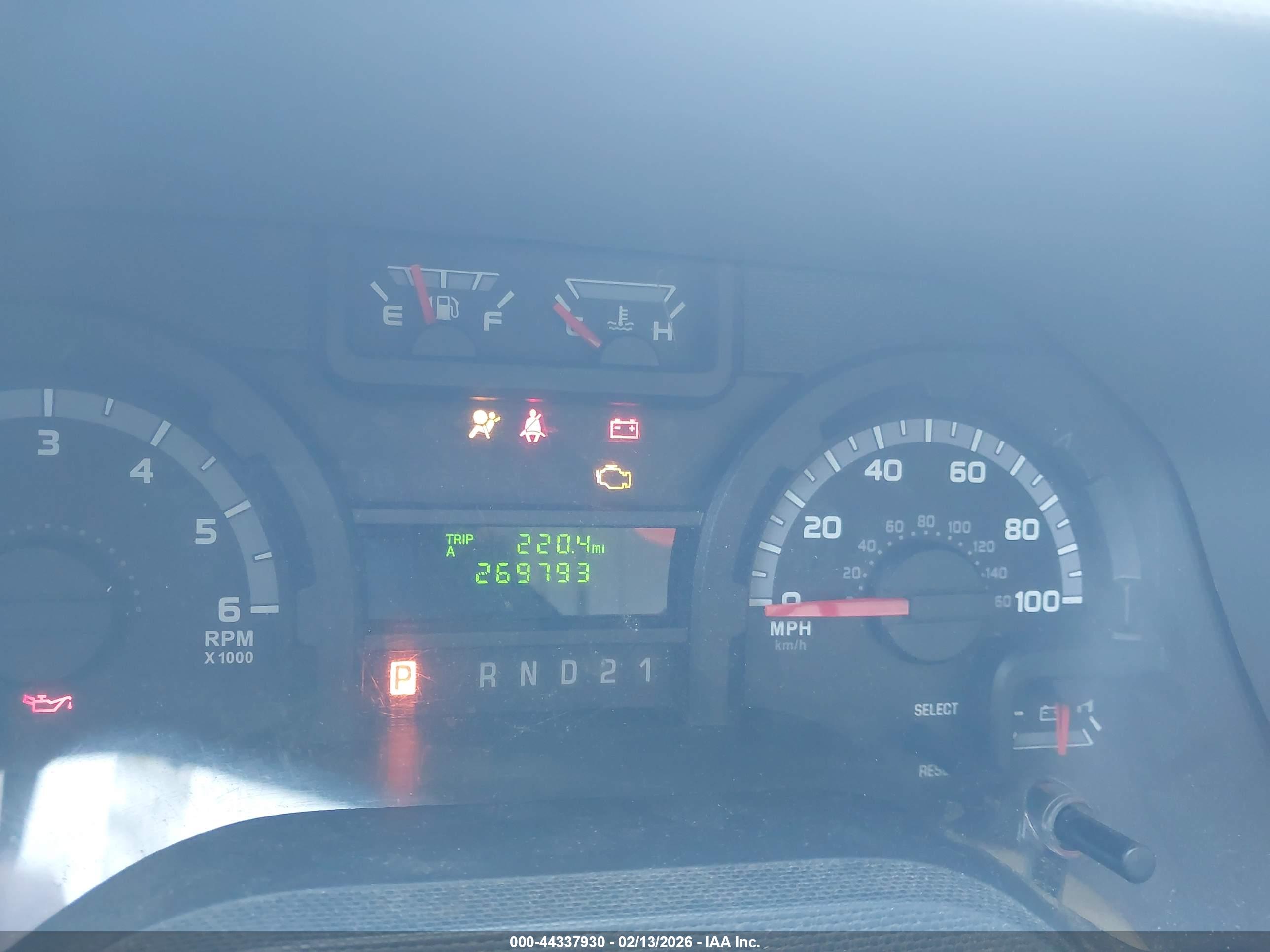 FORD E-150 image 7