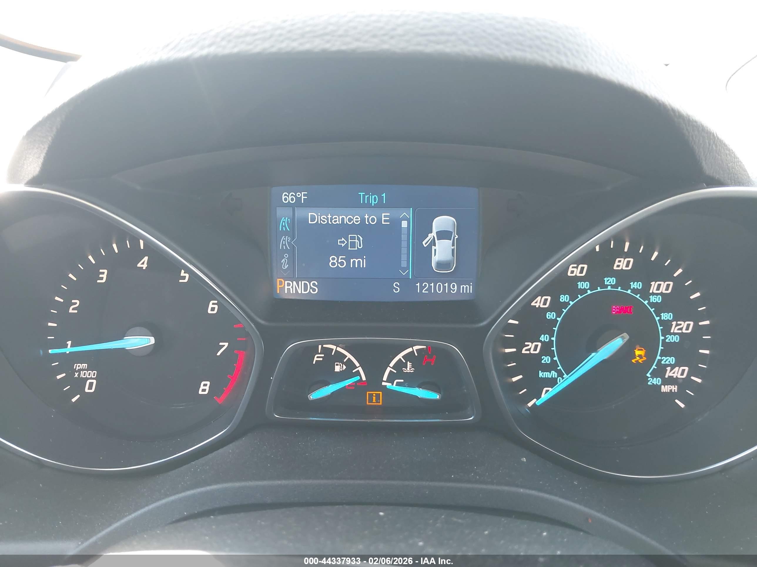 FORD ESCAPE image 7