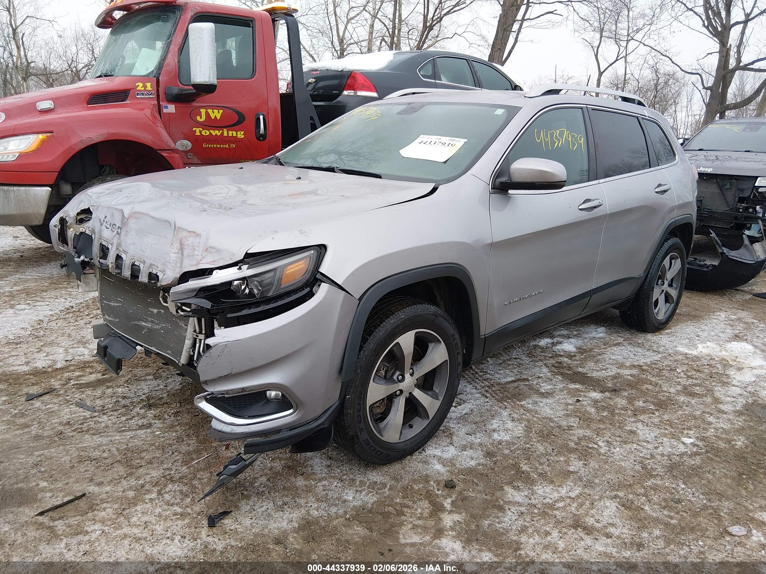 JEEP CHEROKEE image 2