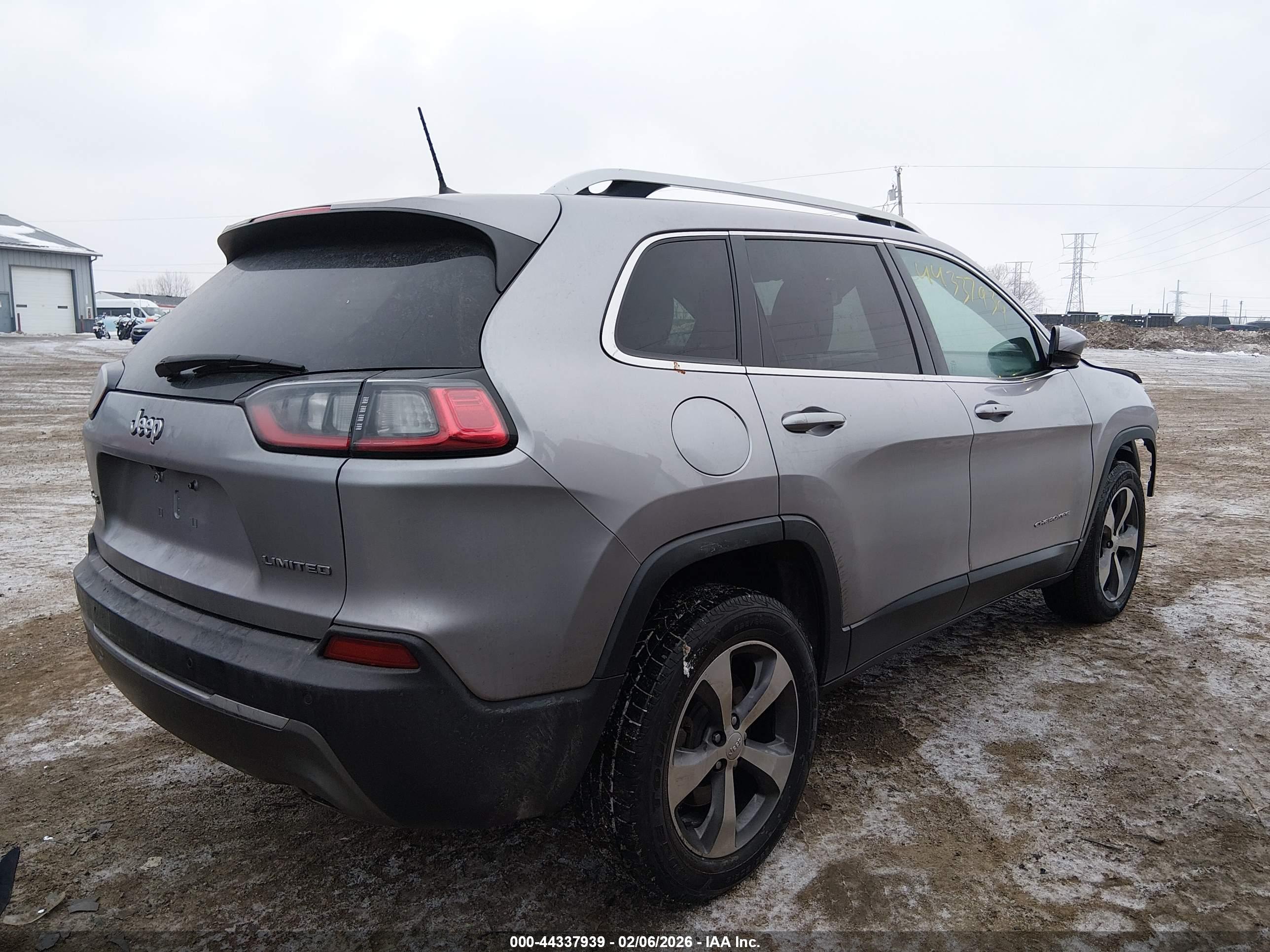 JEEP CHEROKEE image 4