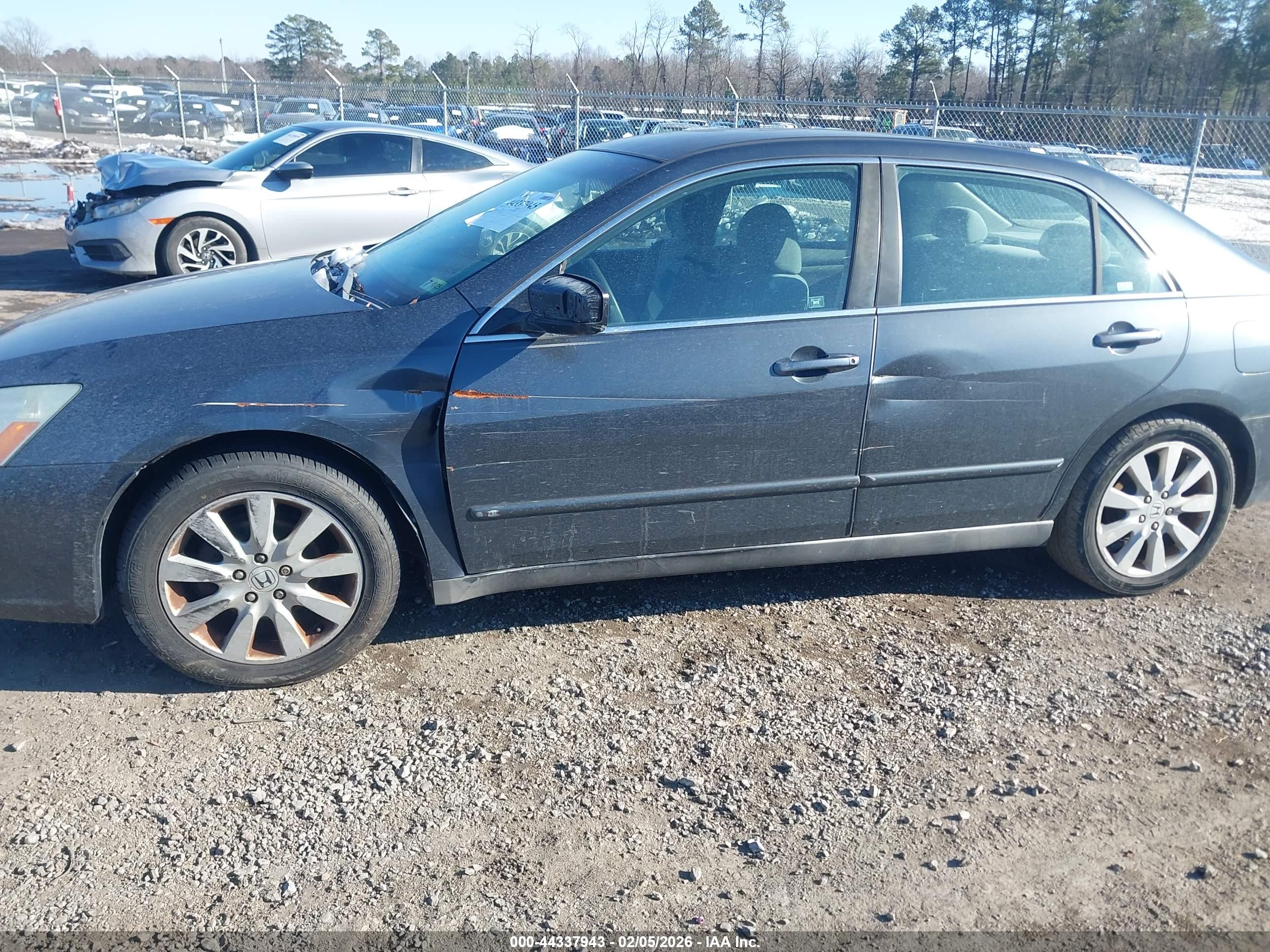 HONDA ACCORD image 6