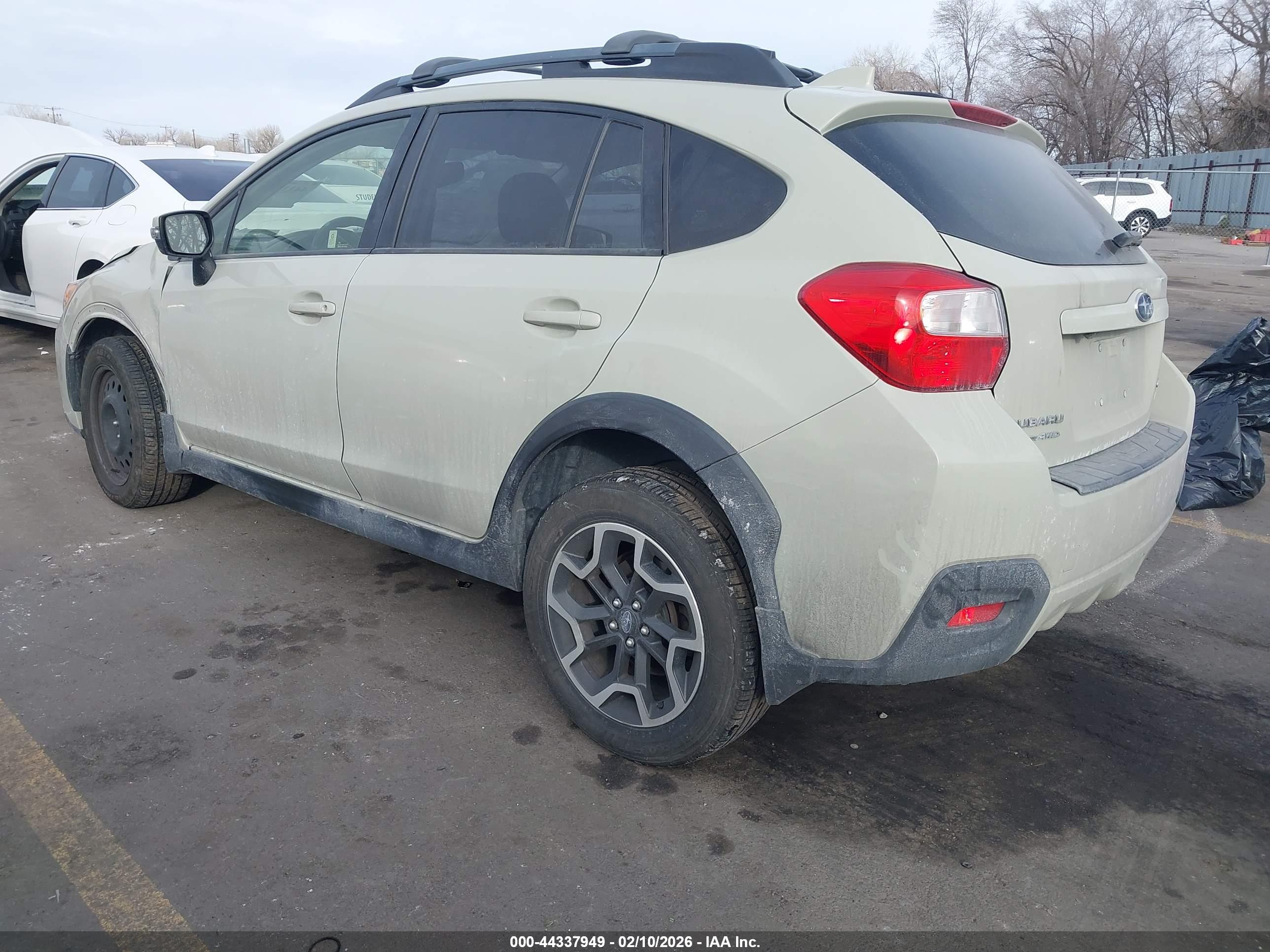 SUBARU CROSSTREK image 3