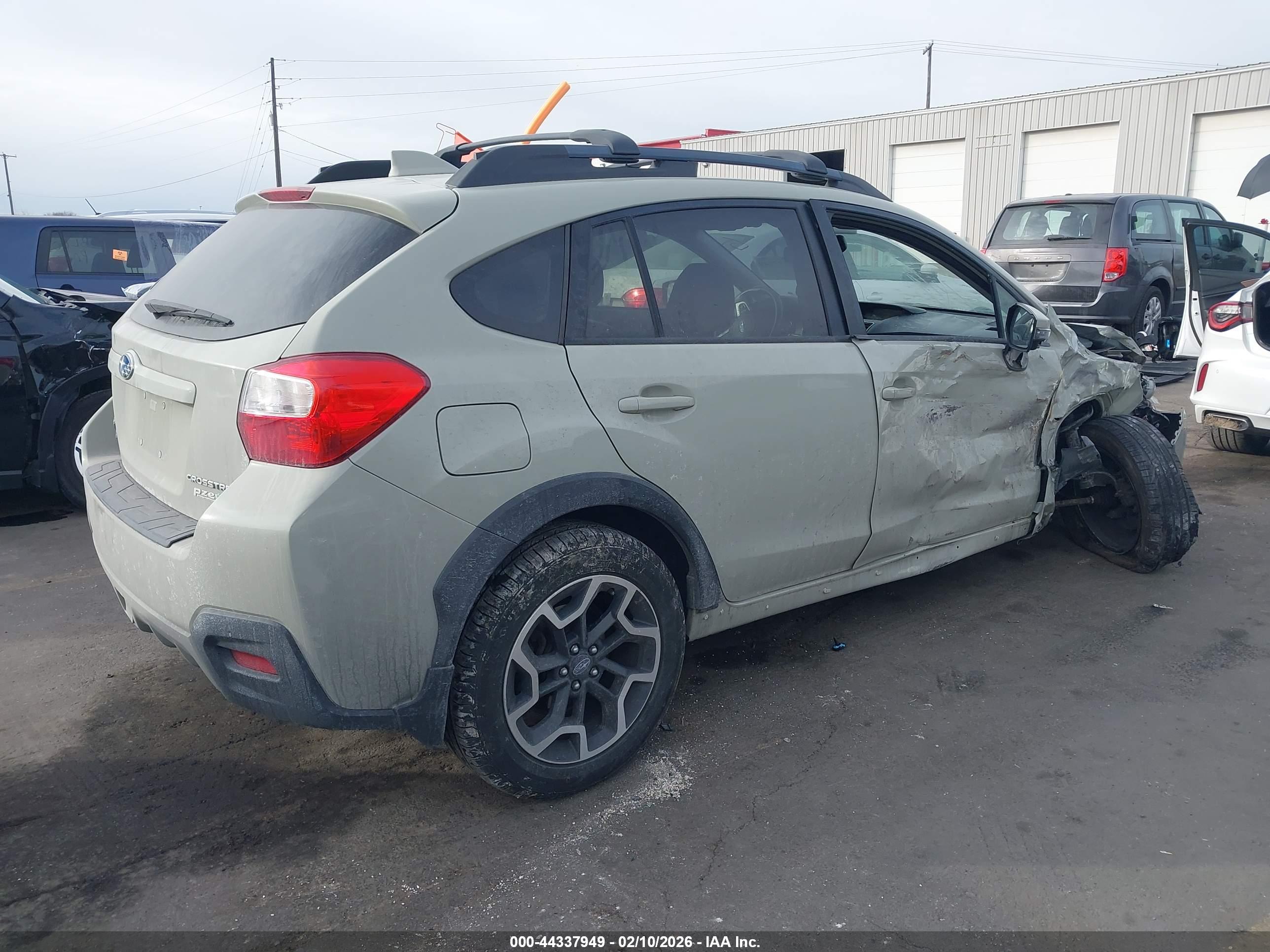 SUBARU CROSSTREK image 4