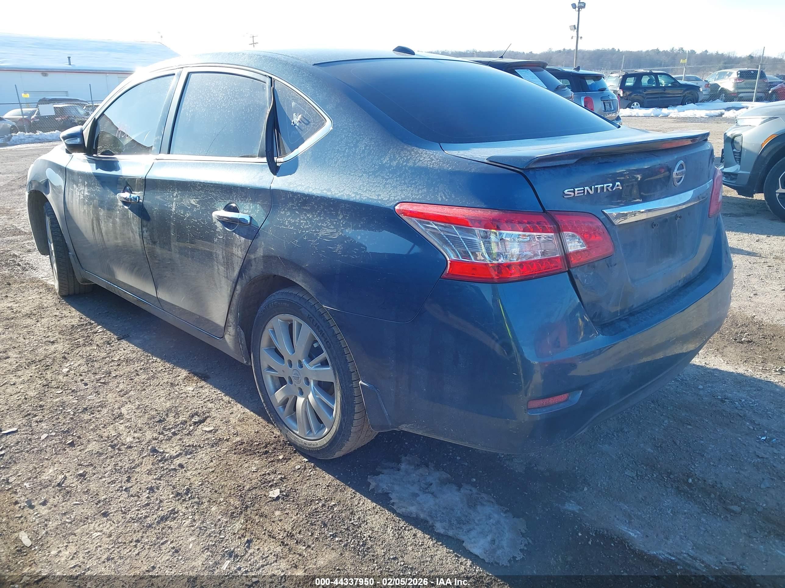 NISSAN SENTRA image 3