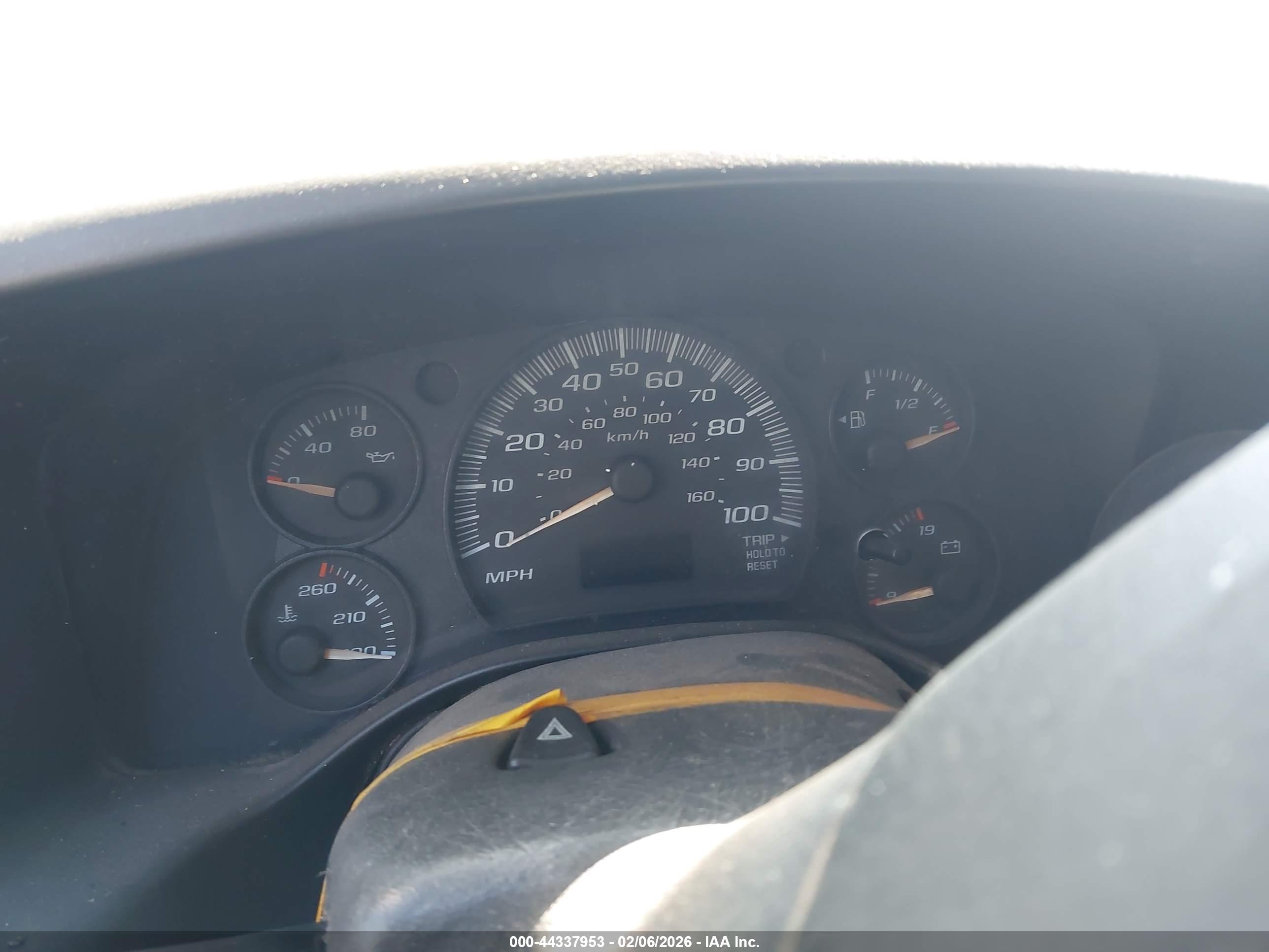 CHEVROLET EXPRESS image 7