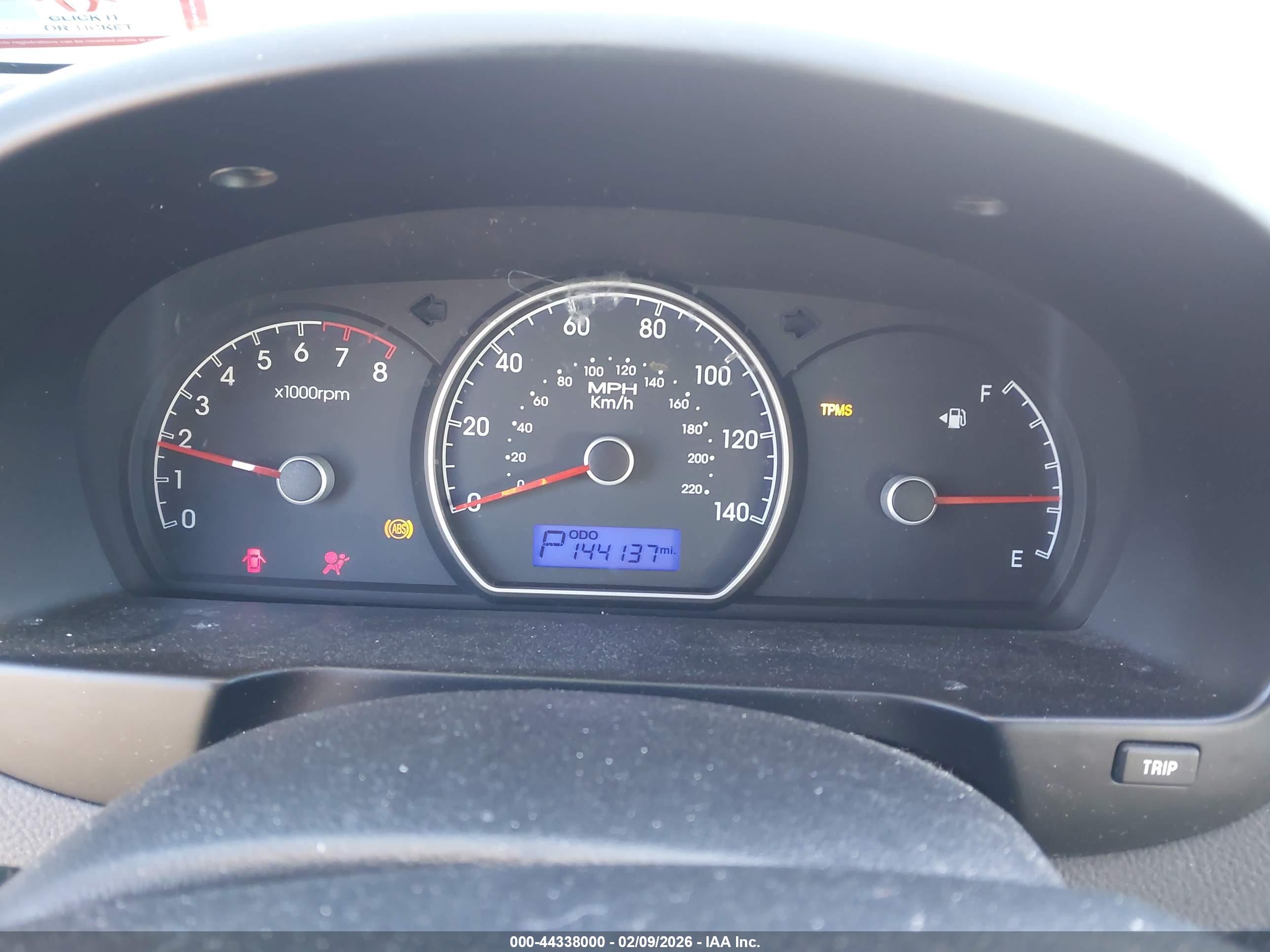 HYUNDAI ELANTRA image 7