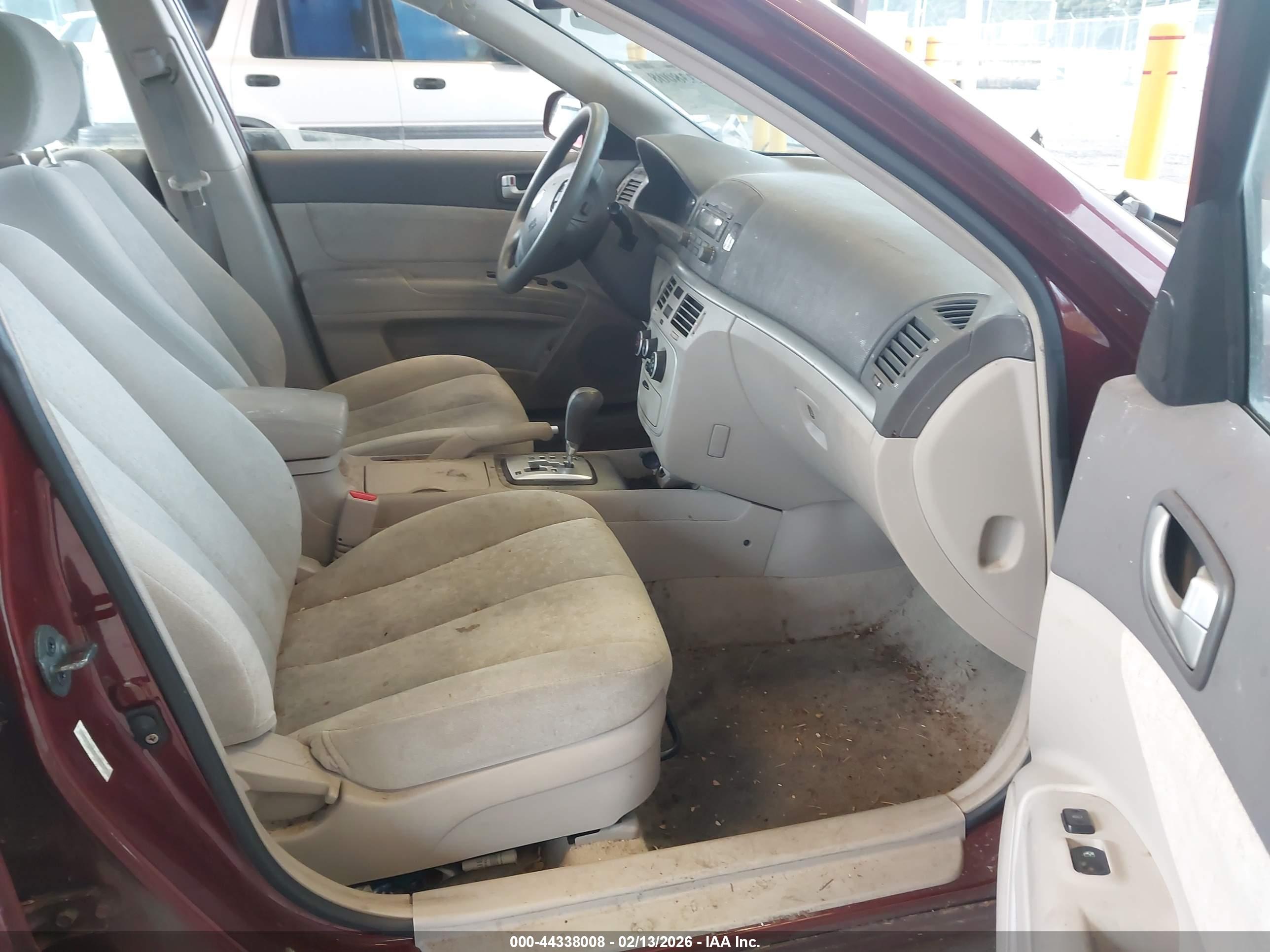 HYUNDAI SONATA image 5