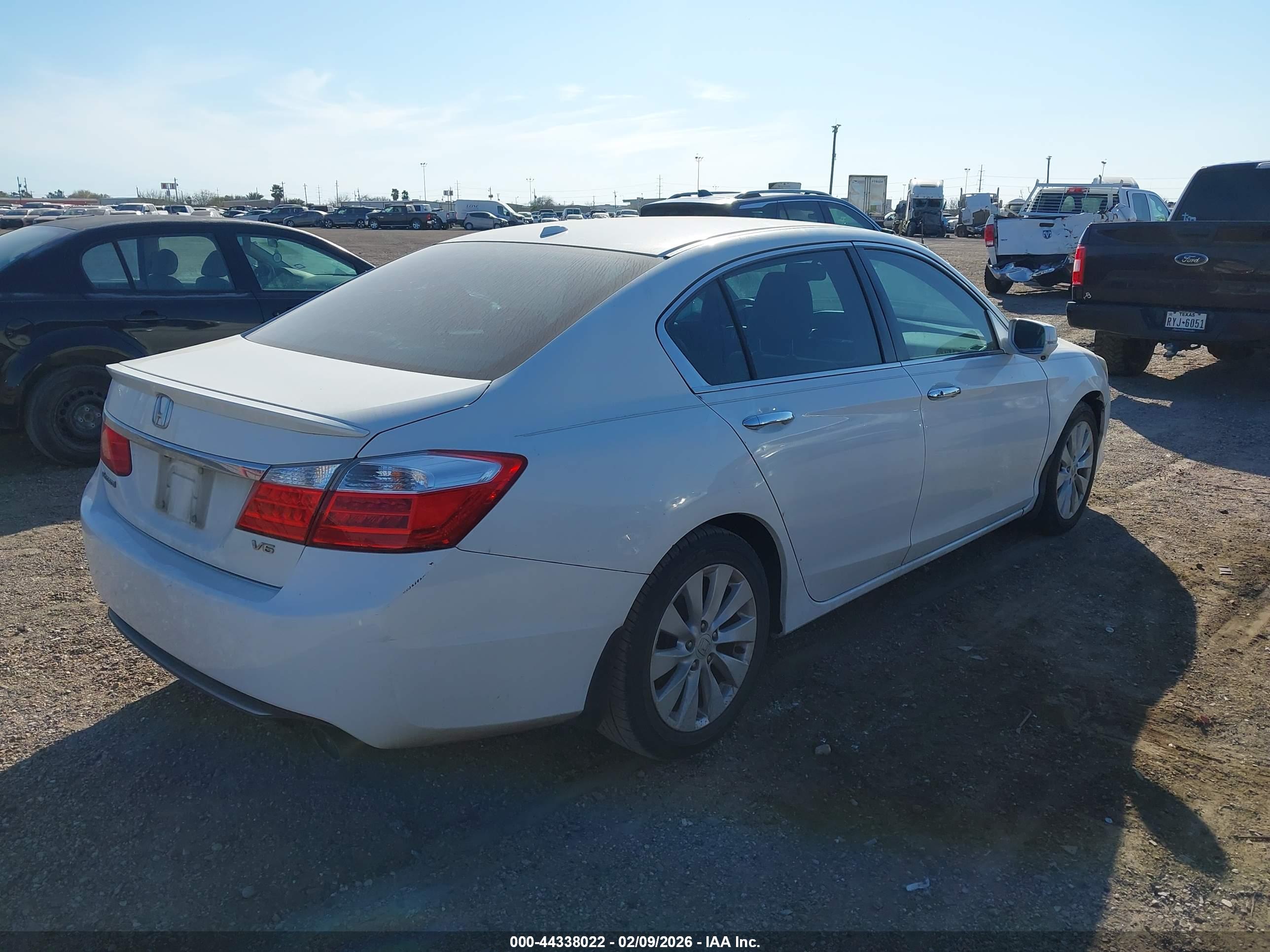 HONDA ACCORD image 4