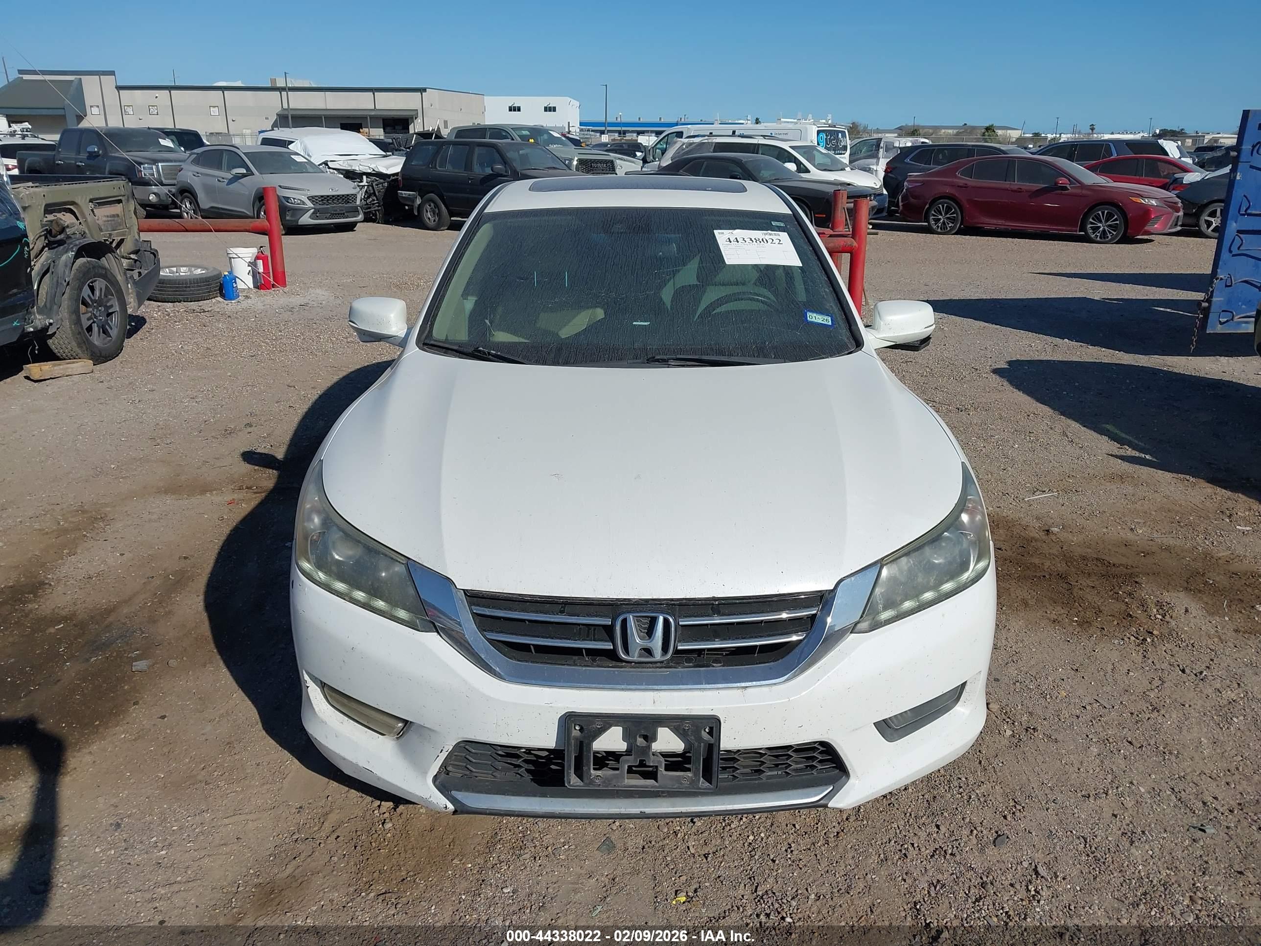 HONDA ACCORD image 6