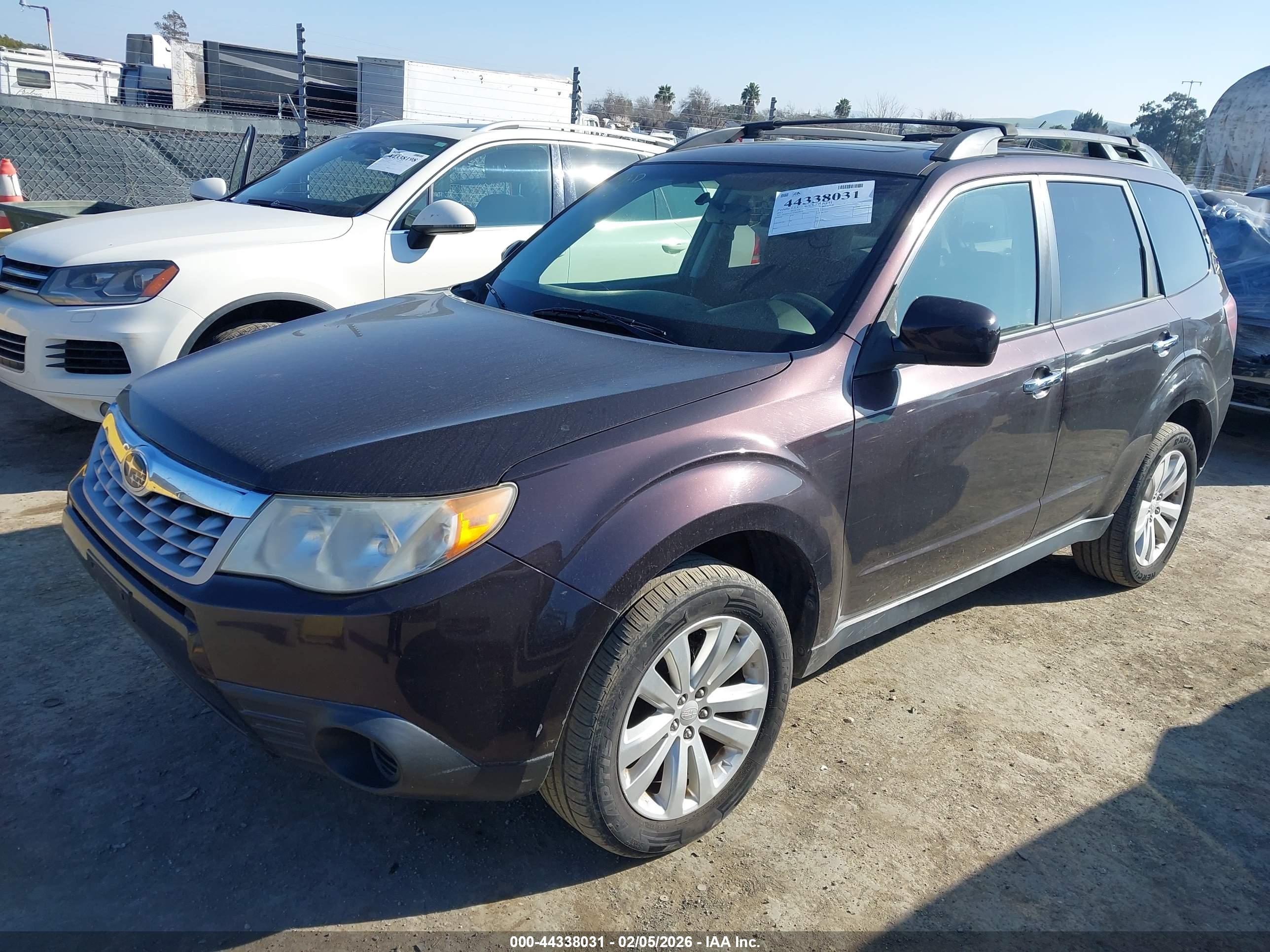 SUBARU FORESTER image 2