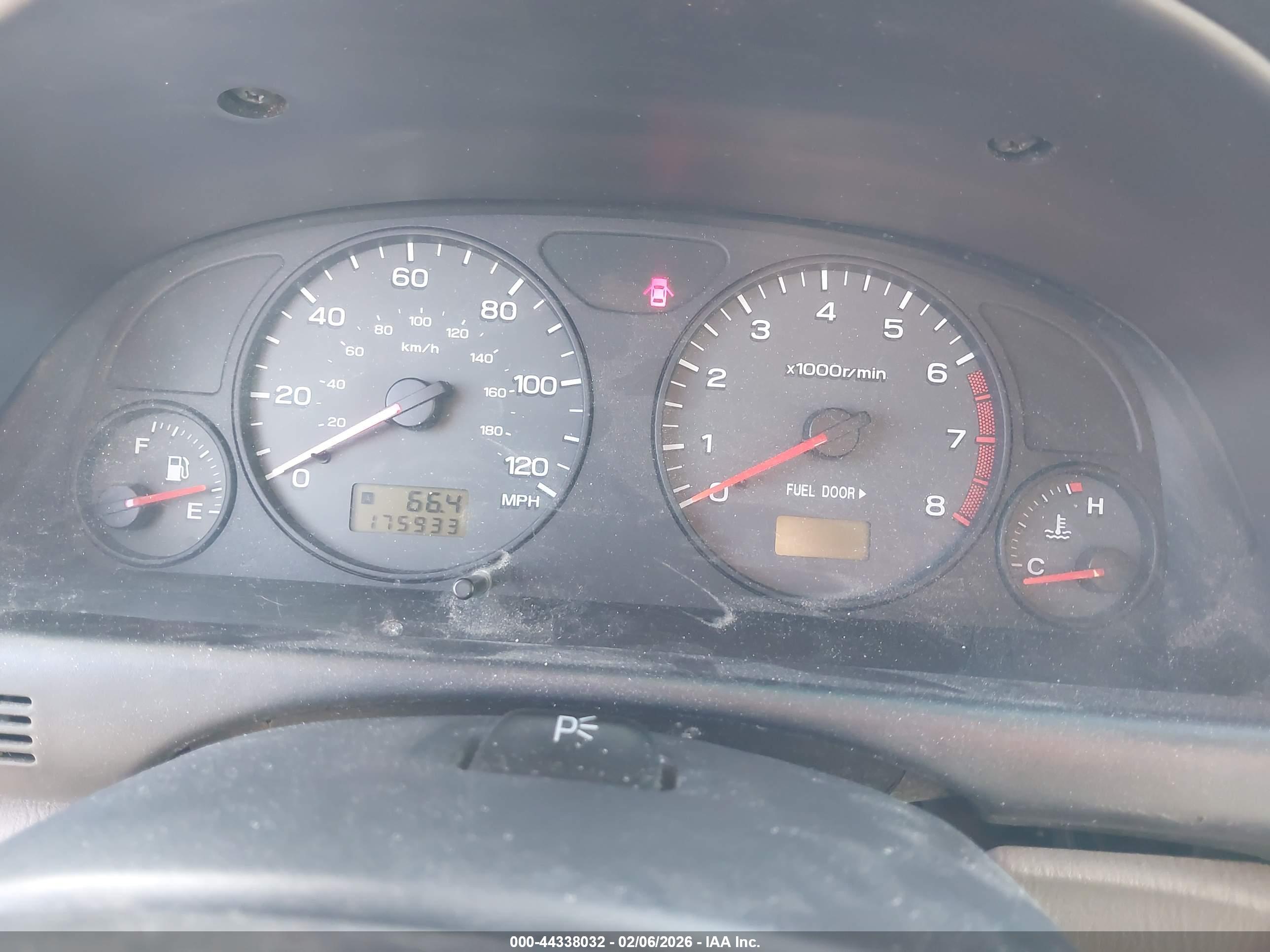 SUBARU FORESTER image 7