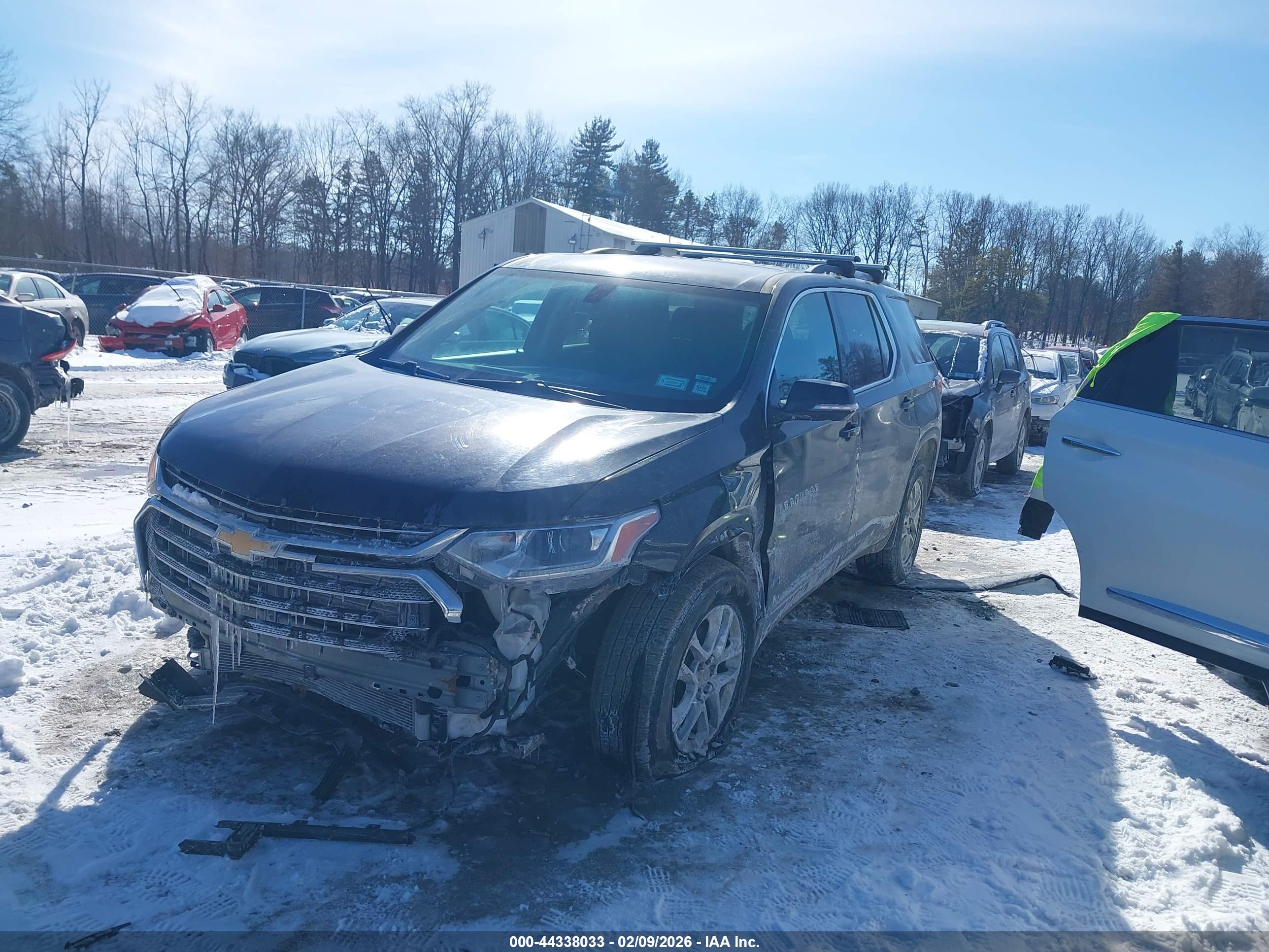 CHEVROLET TRAVERSE image 2