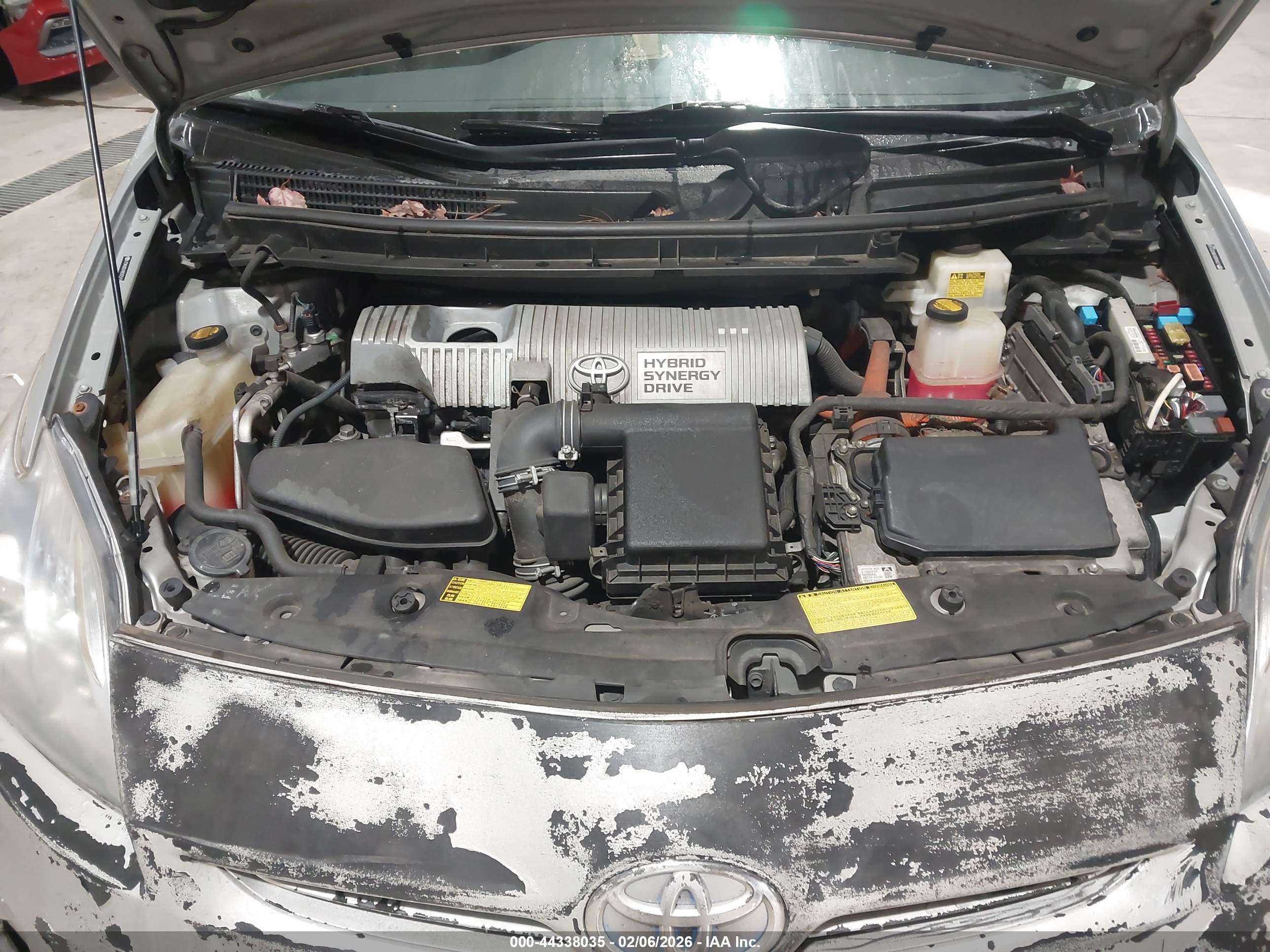 TOYOTA PRIUS image 10