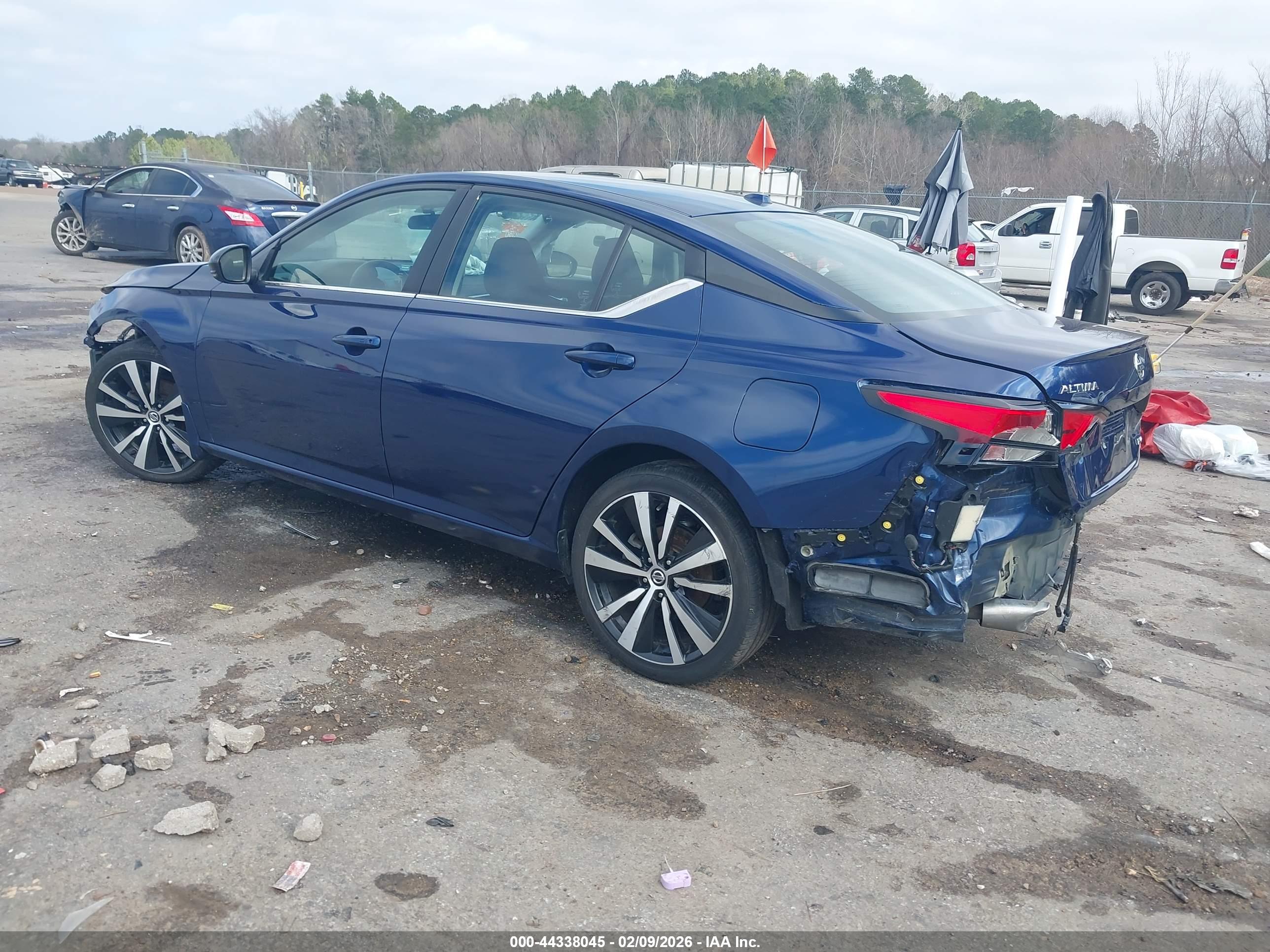 NISSAN ALTIMA image 3