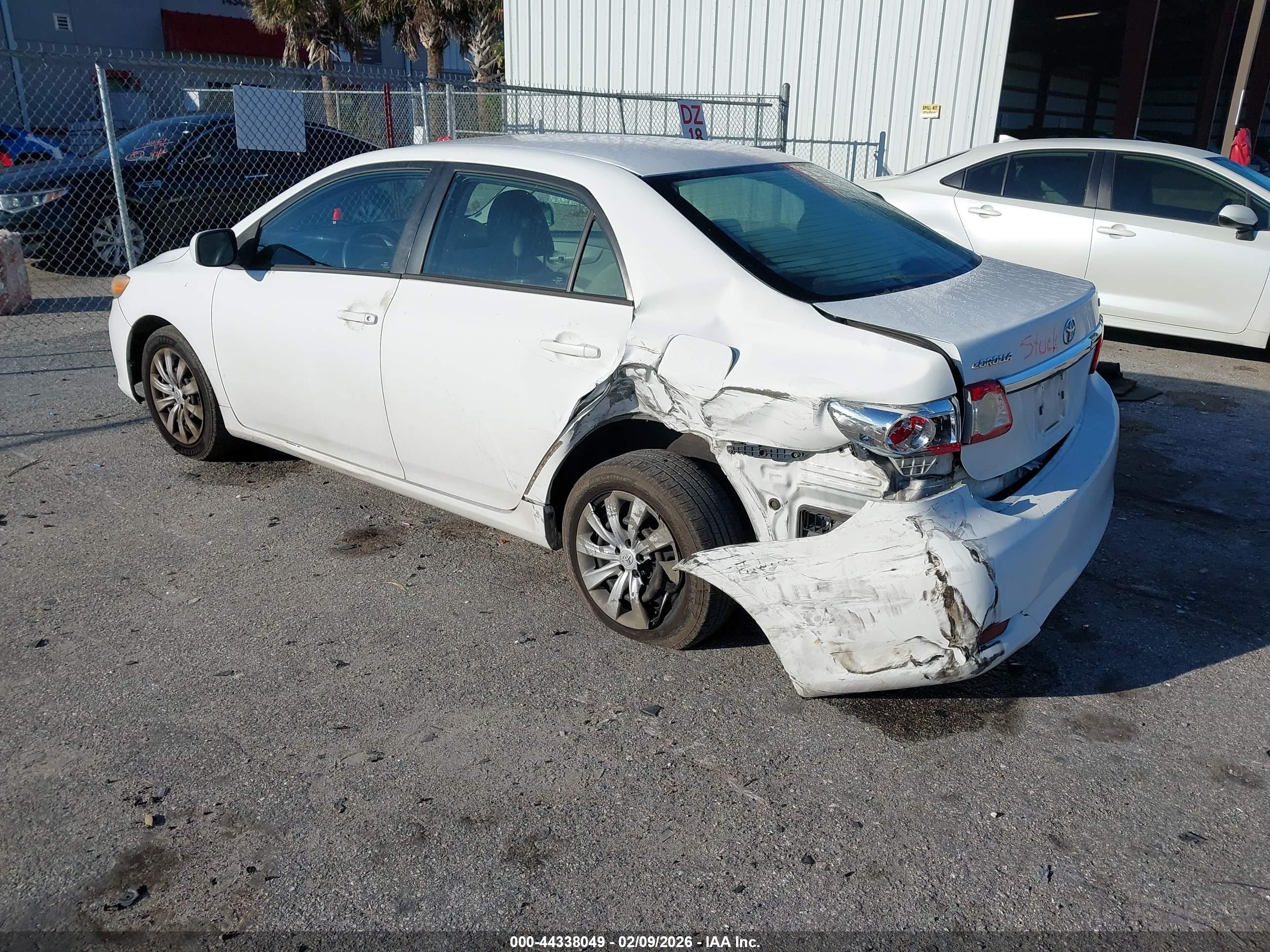 TOYOTA COROLLA image 3