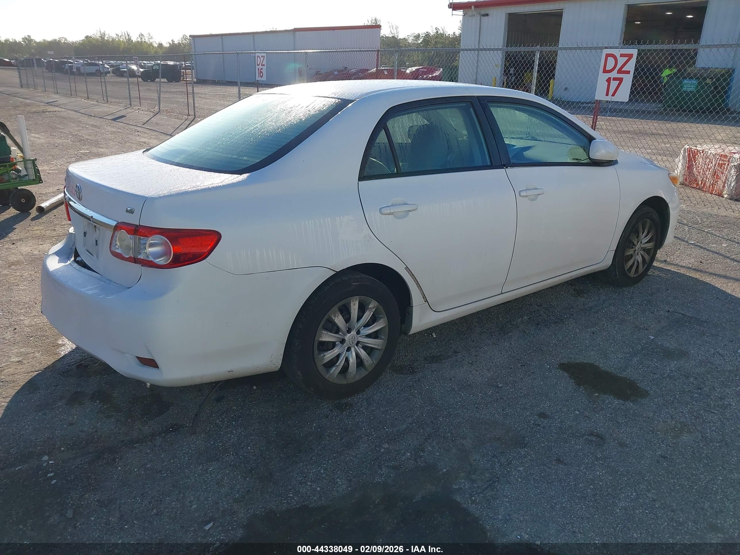 TOYOTA COROLLA image 4