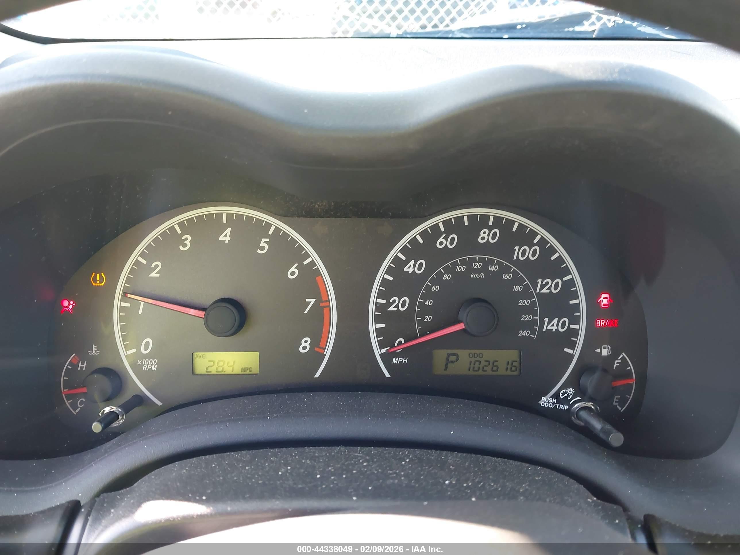 TOYOTA COROLLA image 7