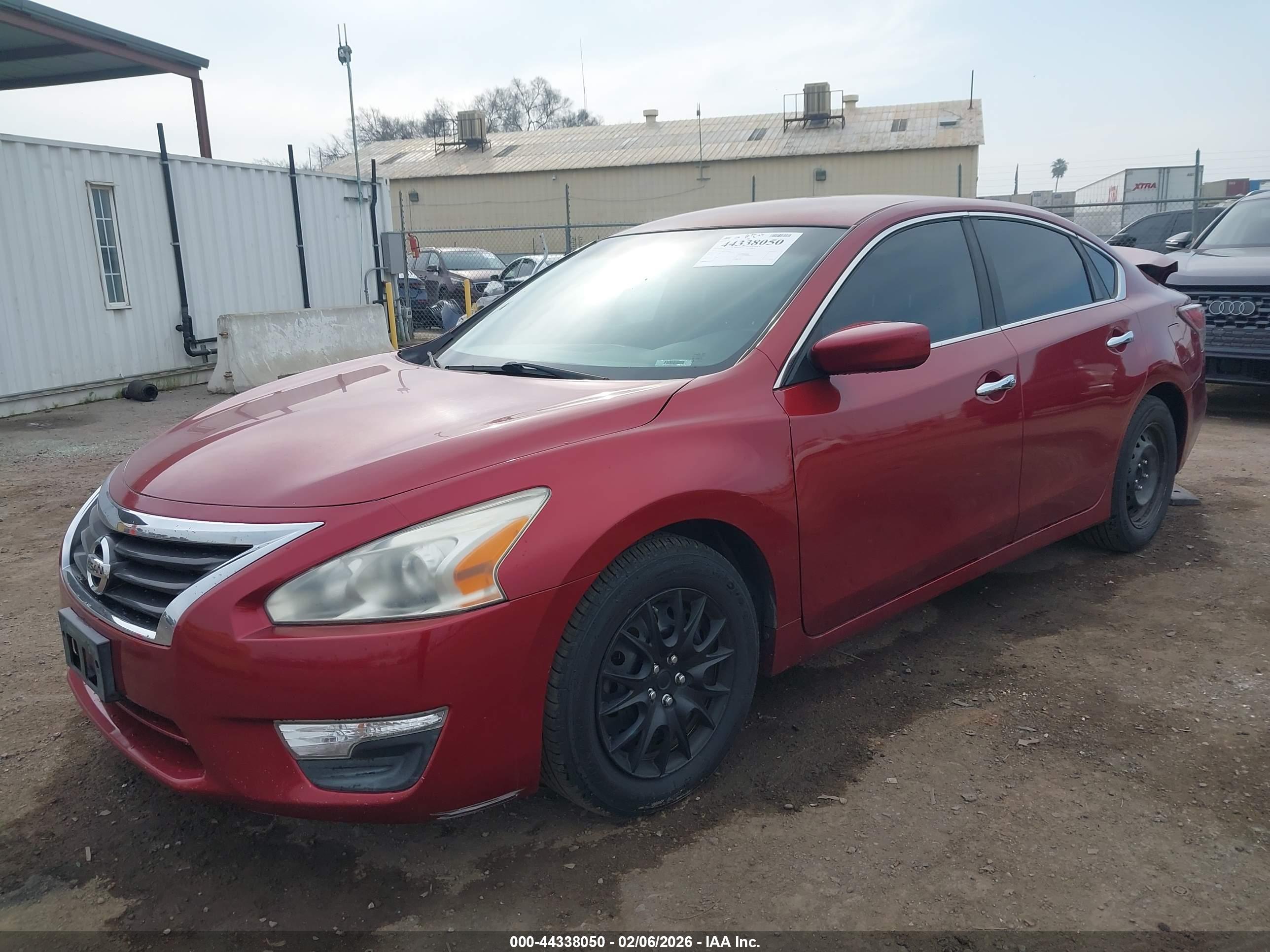 NISSAN ALTIMA image 2