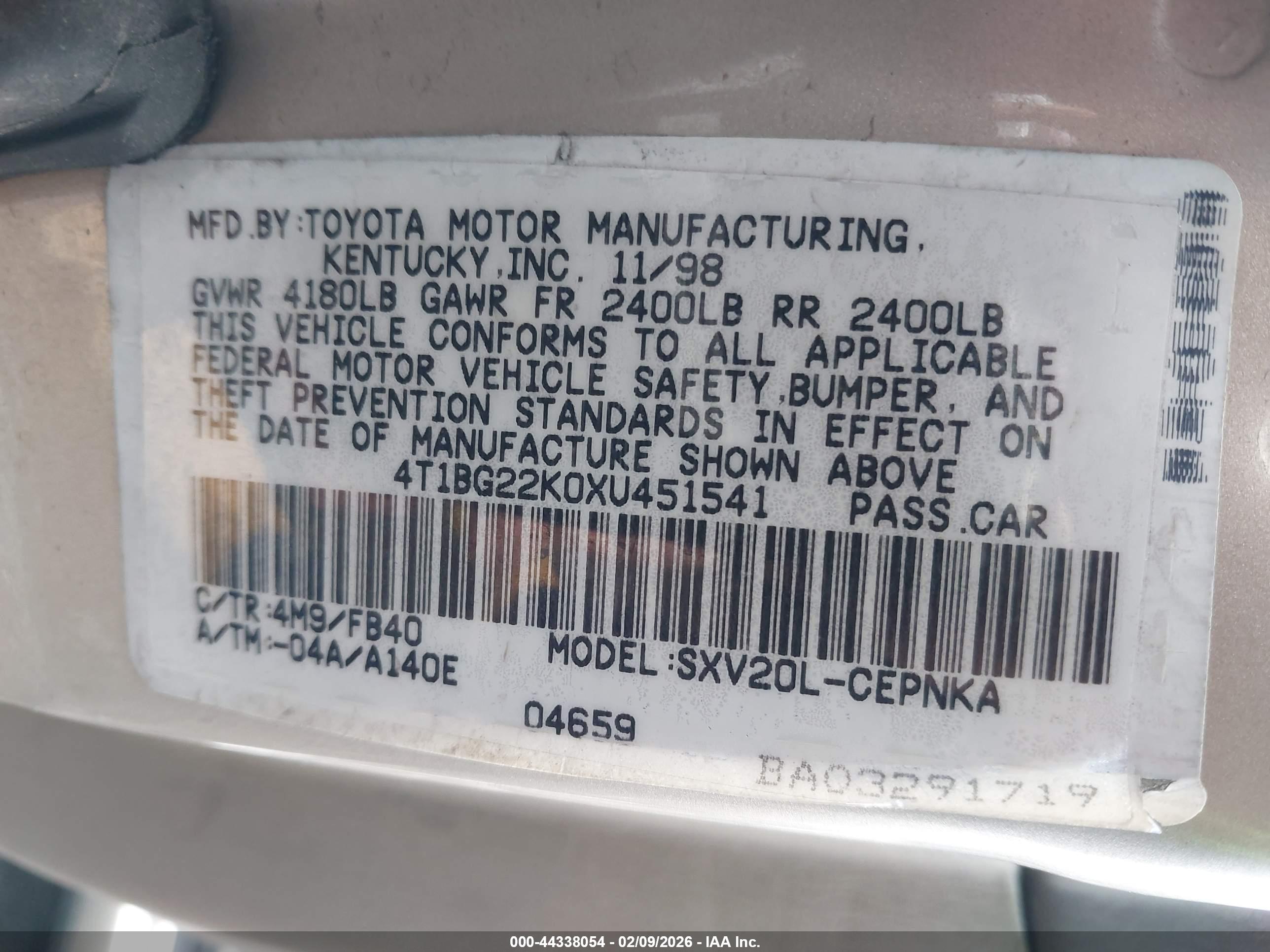 TOYOTA CAMRY image 9