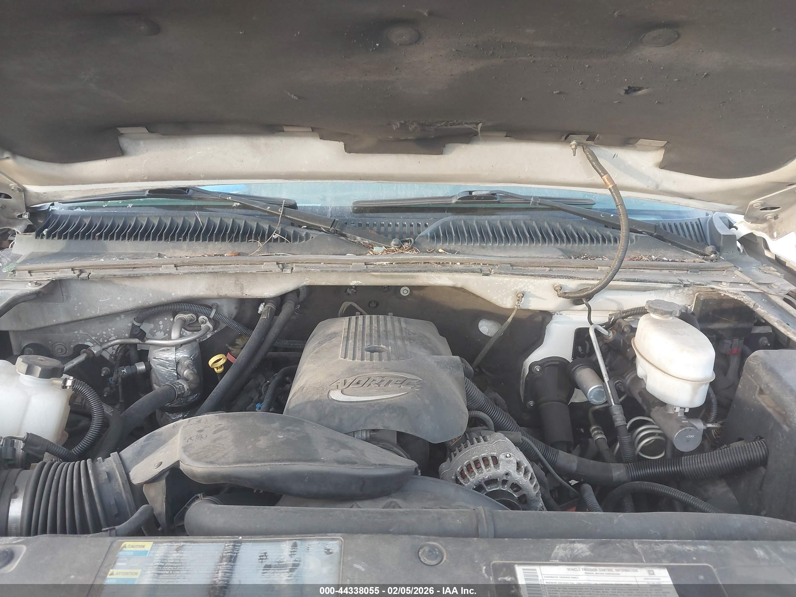 CHEVROLET SILVERADO image 10