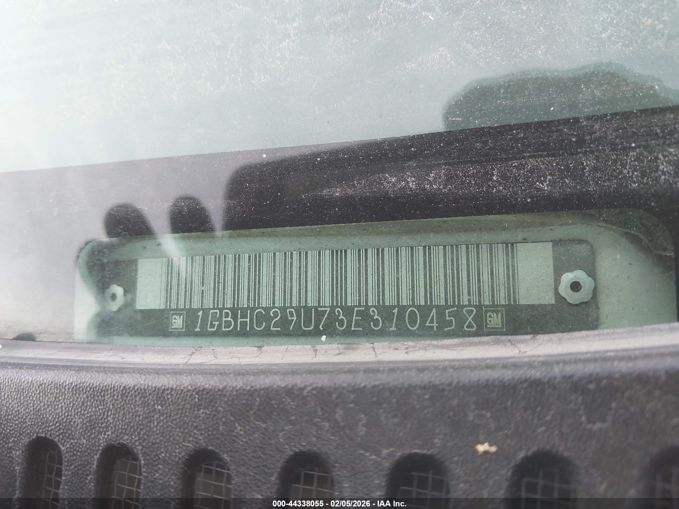 CHEVROLET SILVERADO image 9