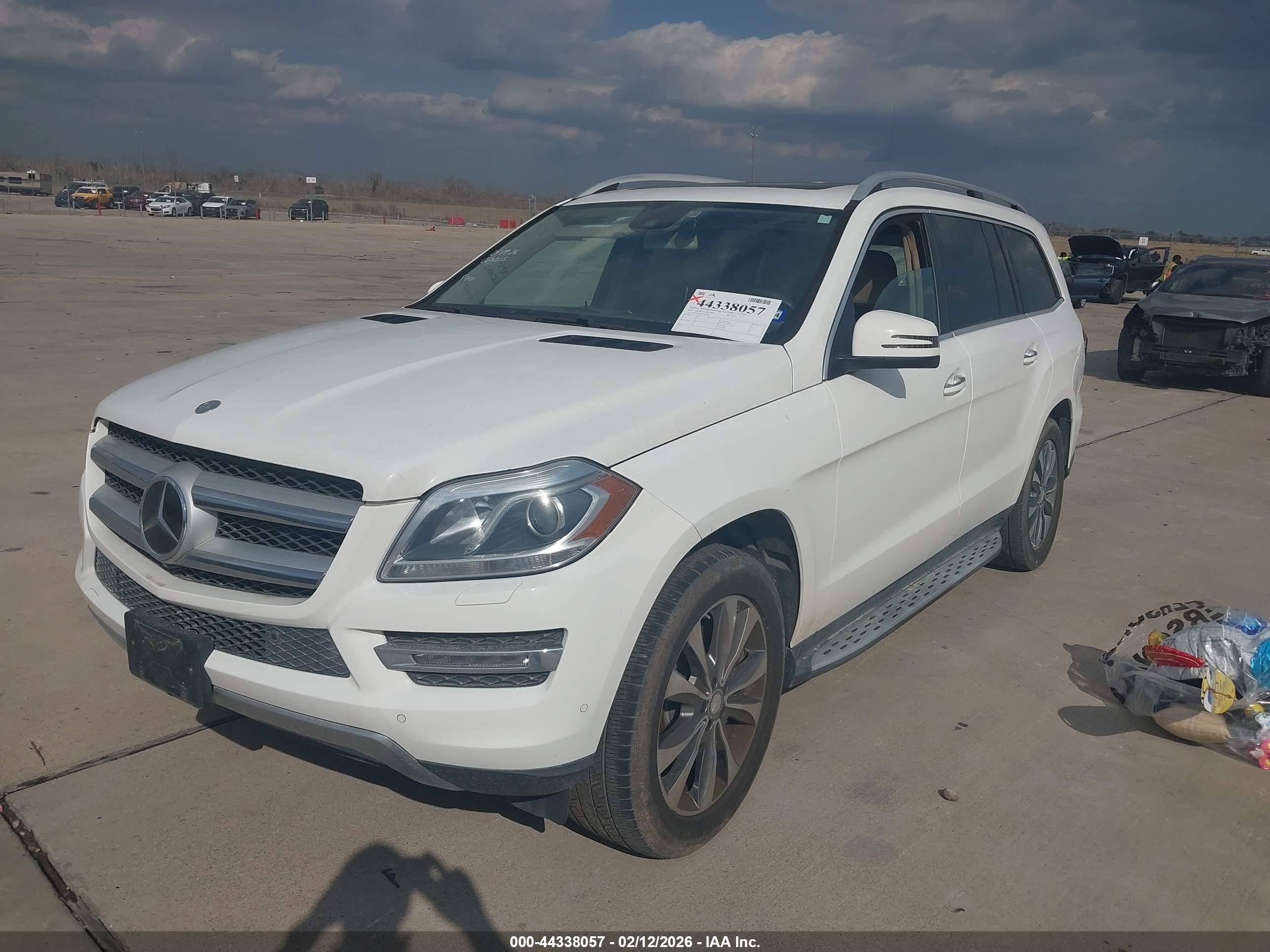 MERCEDES-BENZ GL image 6