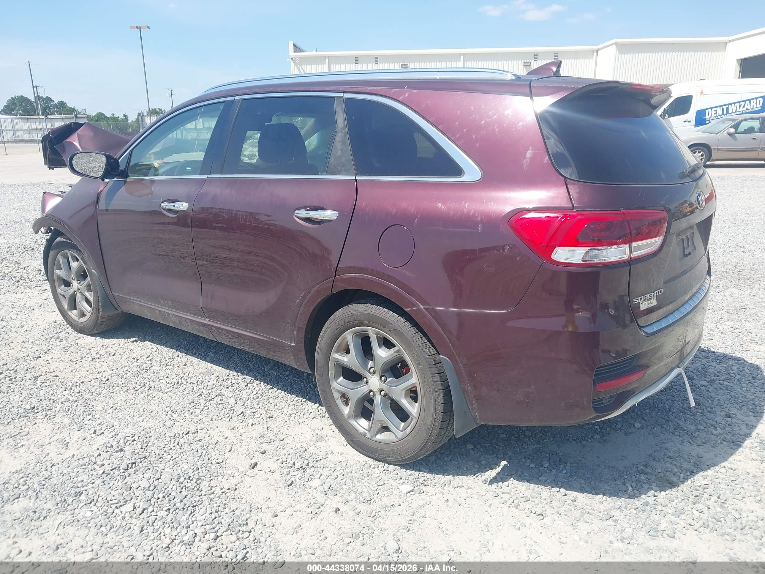 KIA SORENTO image 3