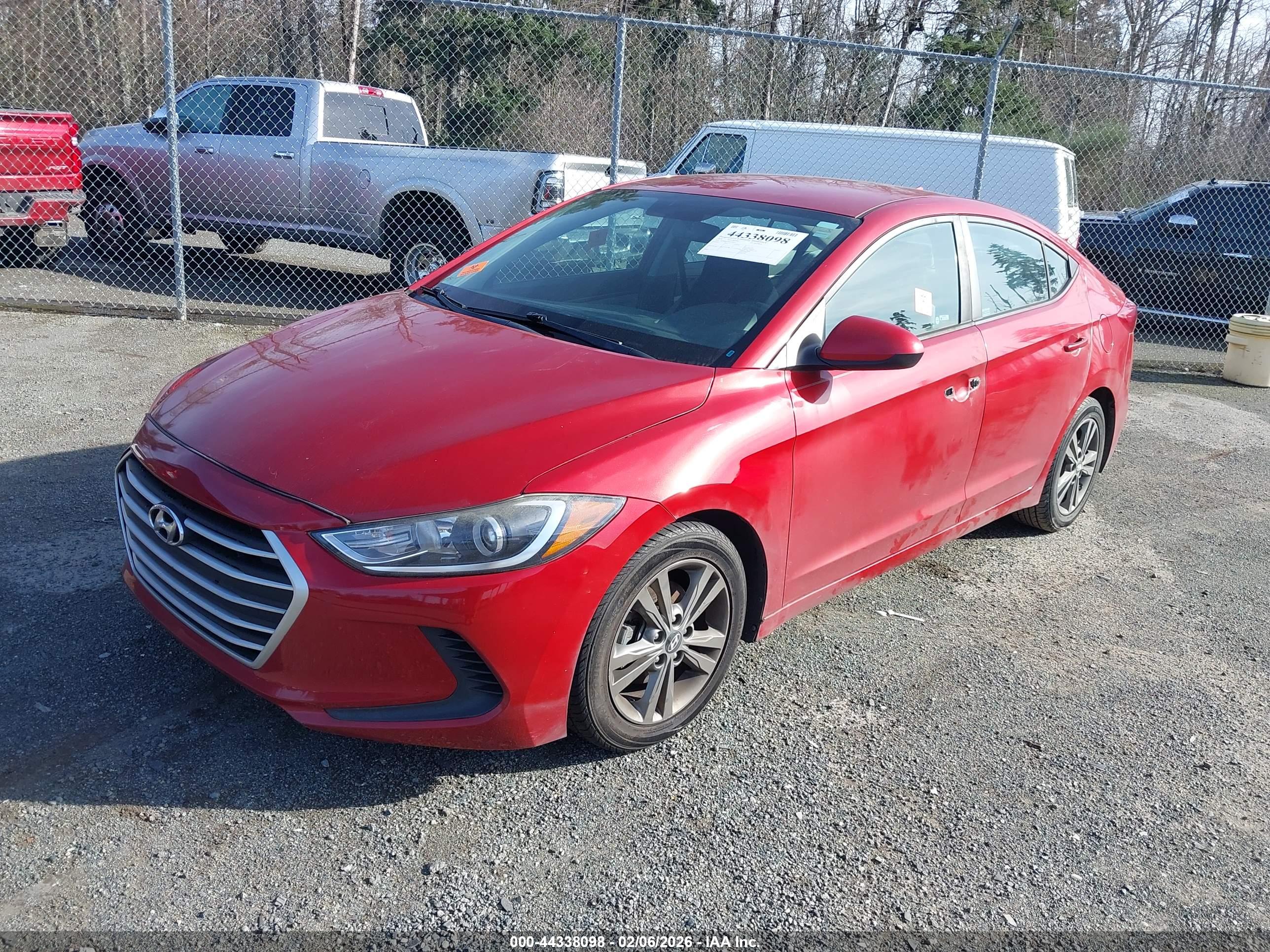 HYUNDAI ELANTRA image 2