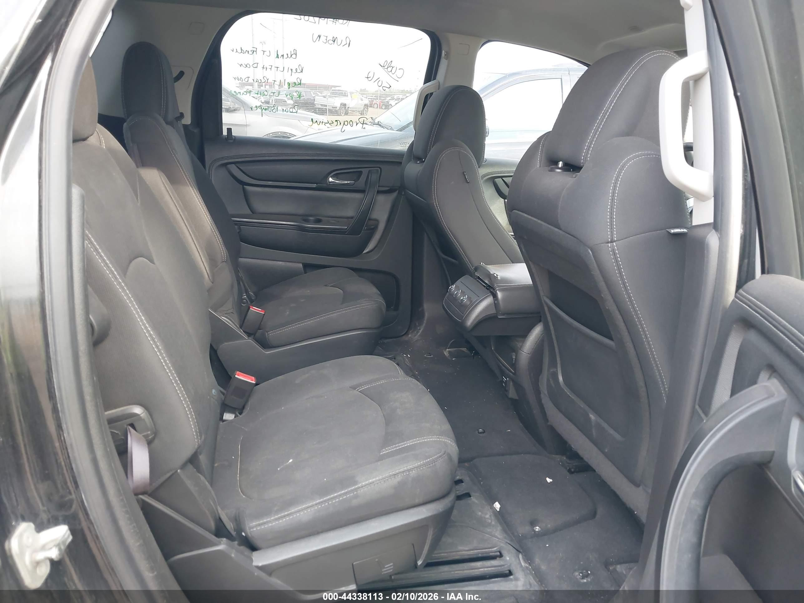 GMC ACADIA image 8
