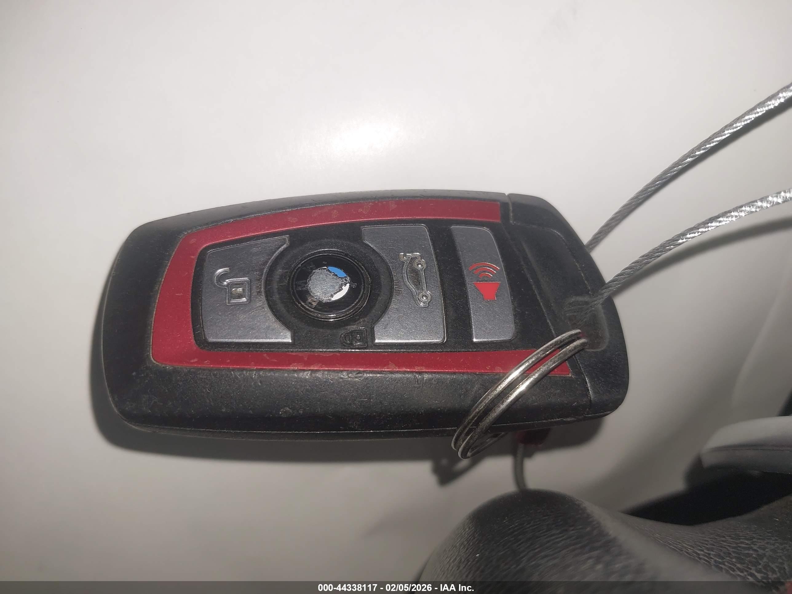 BMW 330I image 11