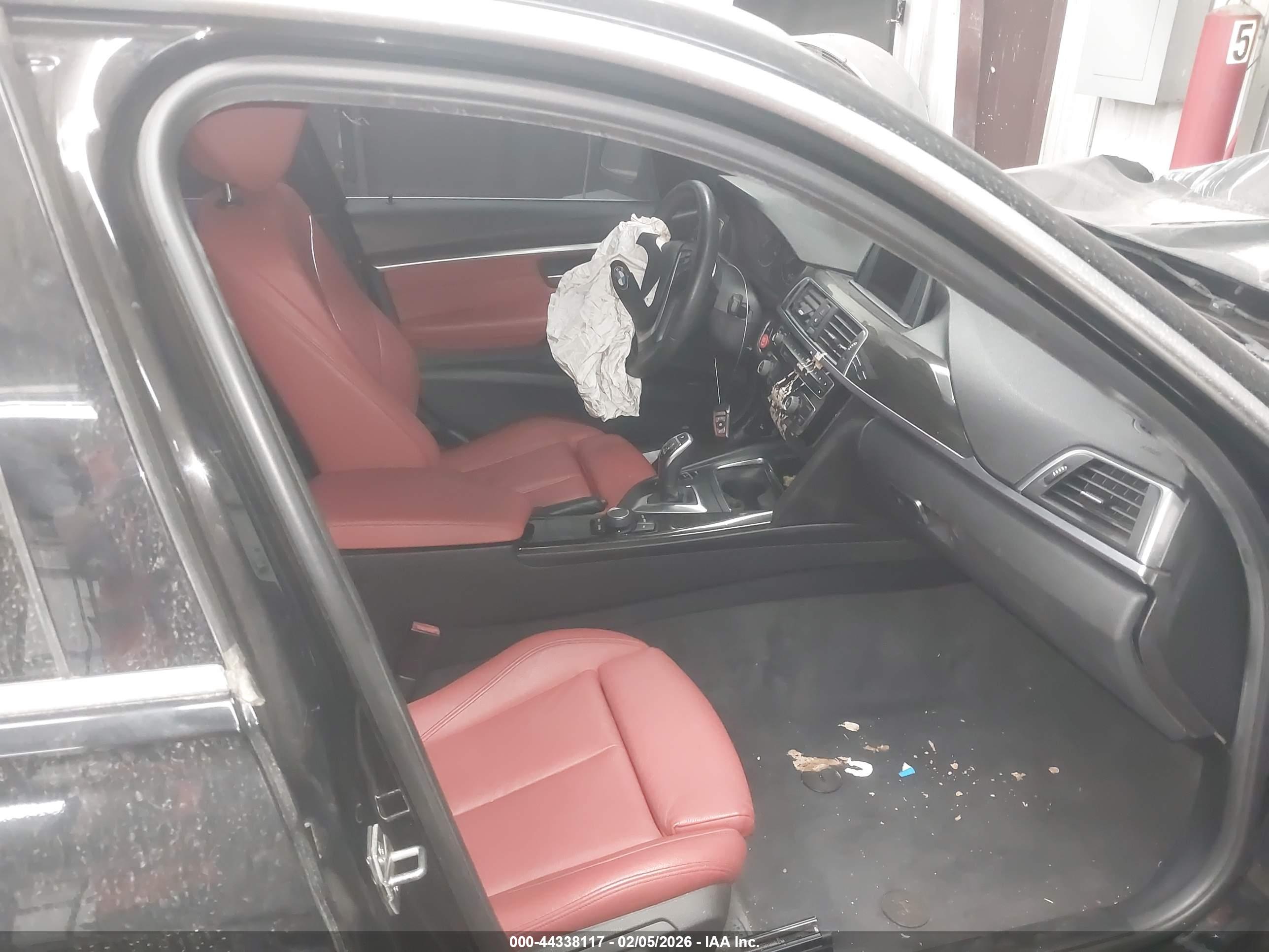 BMW 330I image 5