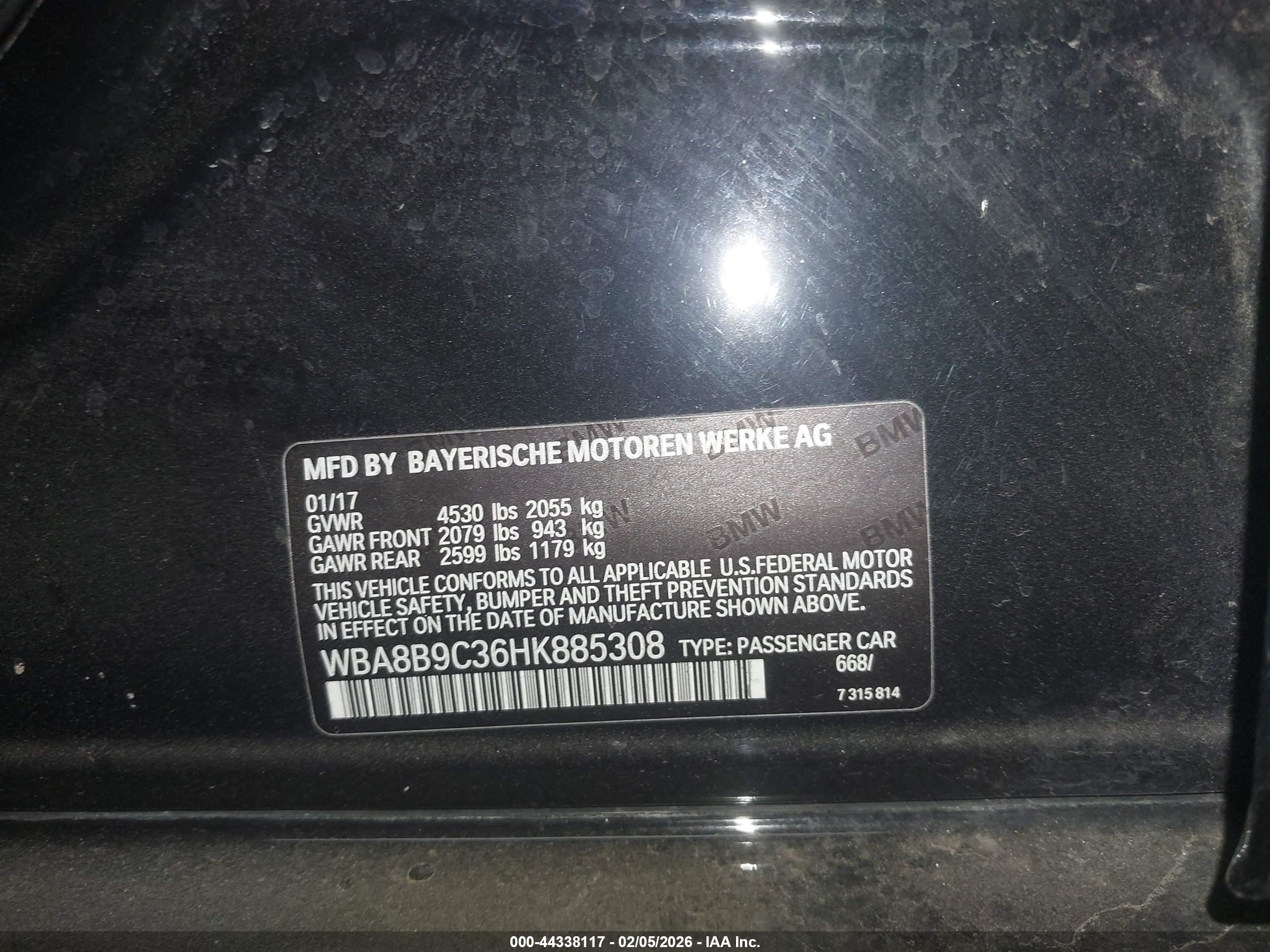 BMW 330I image 9